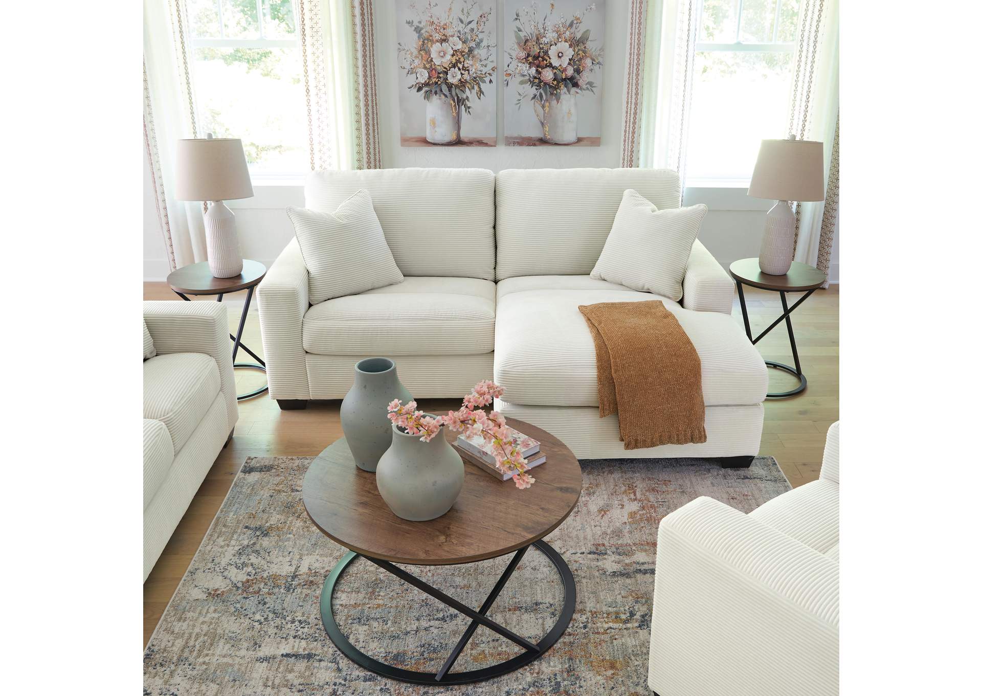 Amesley Sofa image 10