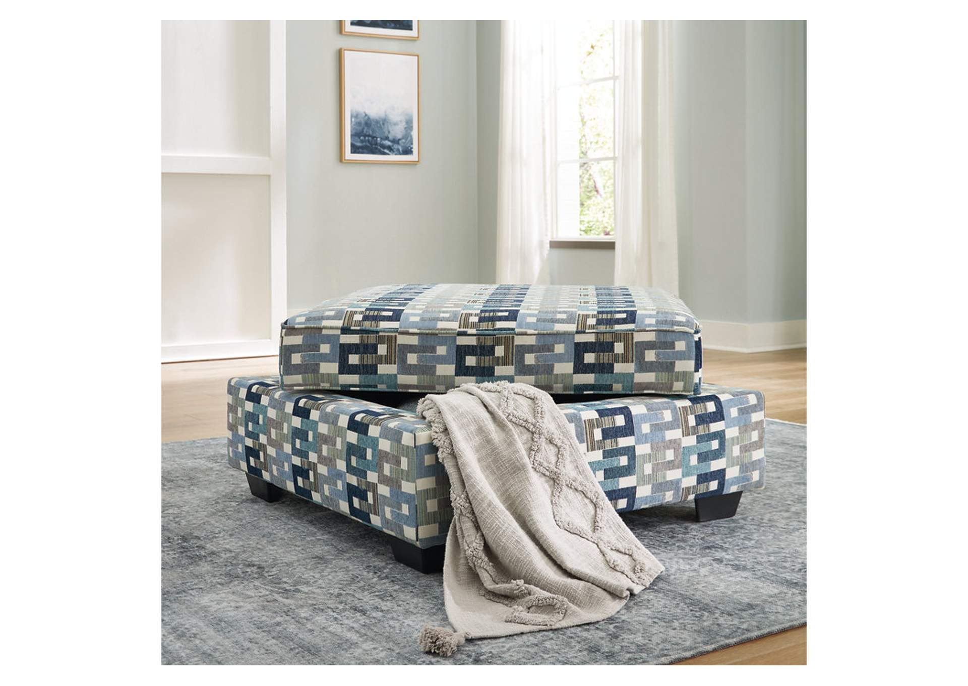Valerano Ottoman With Storage image 6