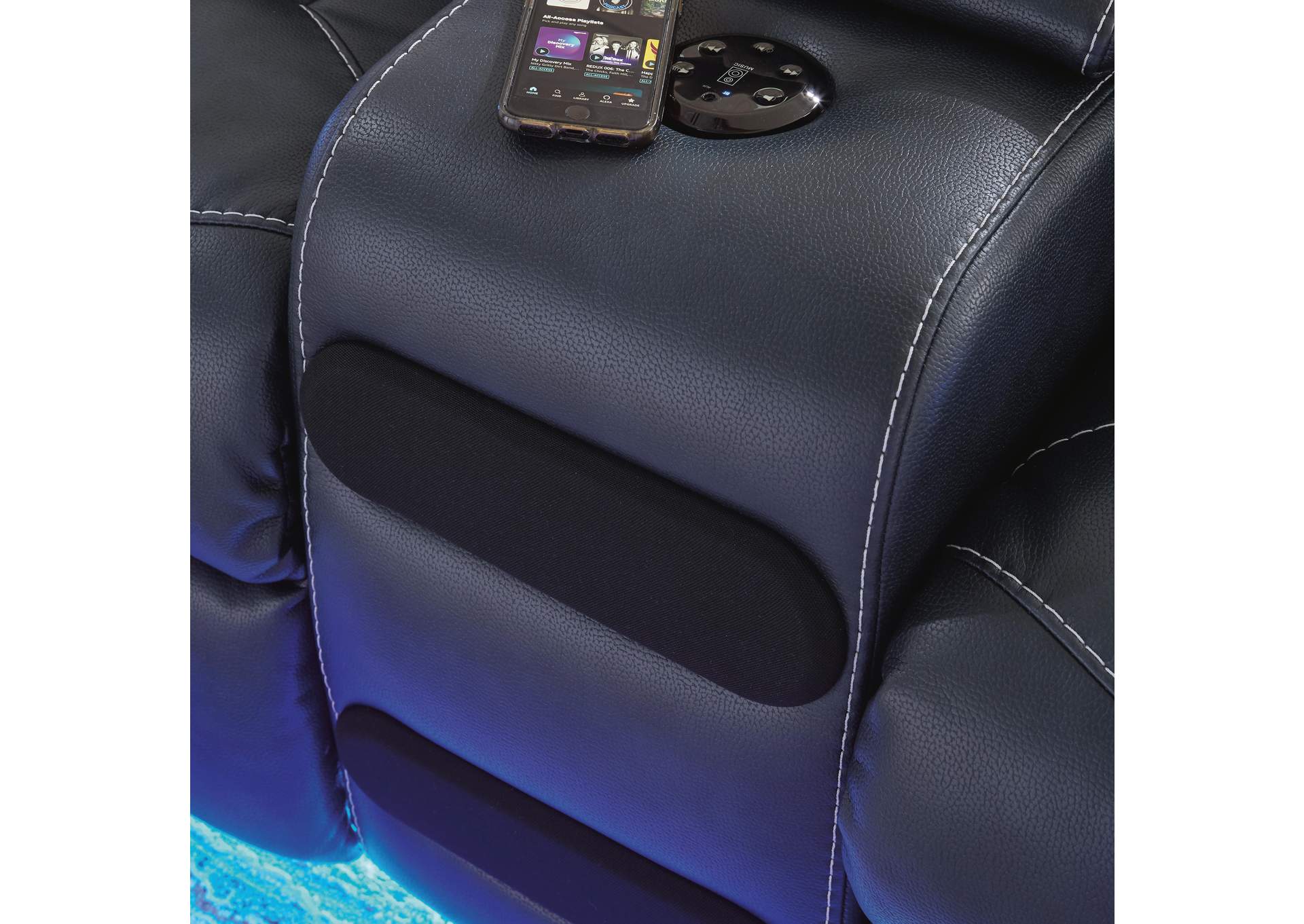 Fyne-Dyme Power Reclining Loveseat with Console image 8