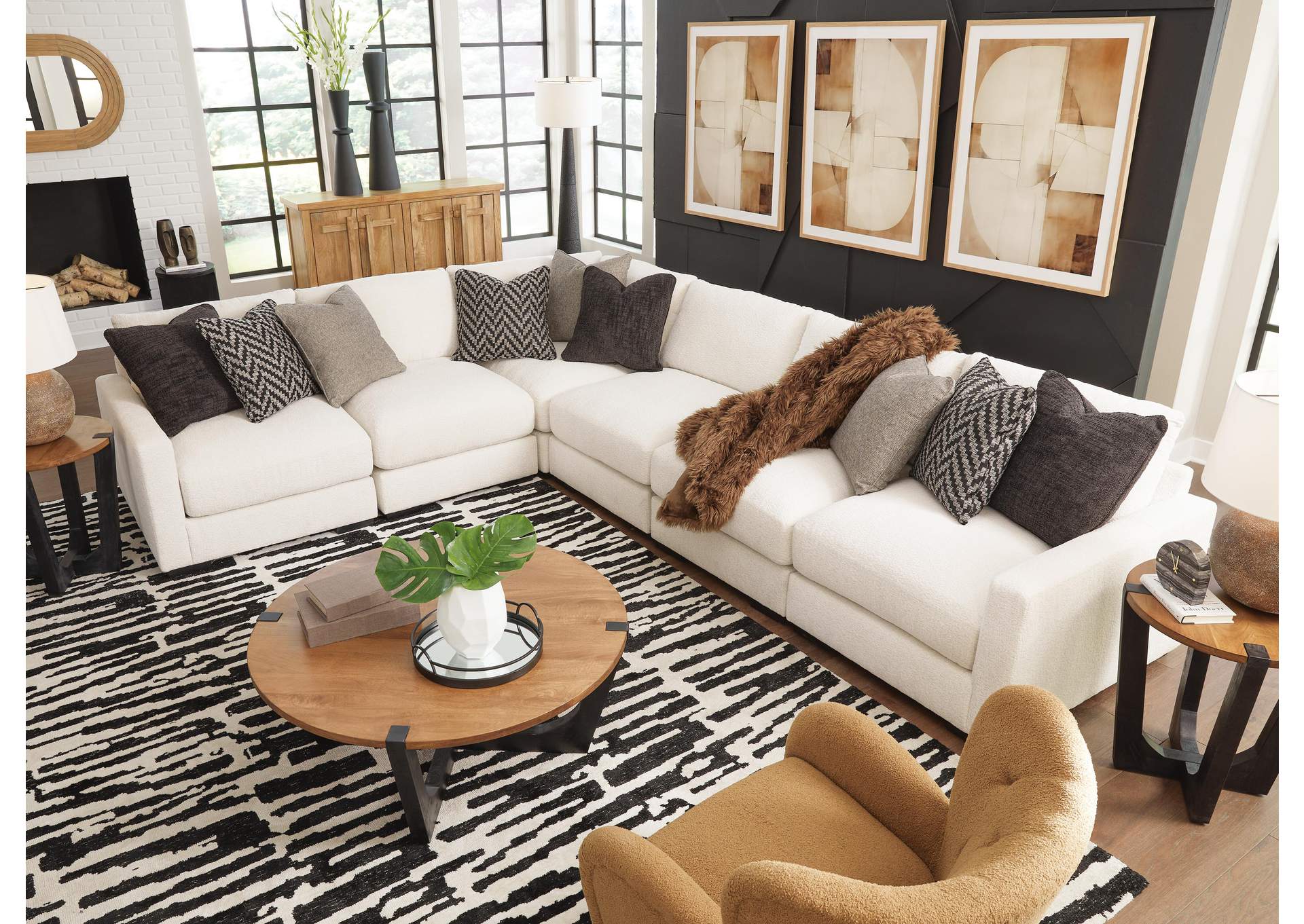 Elissa Court 6-Piece Sectional image 3