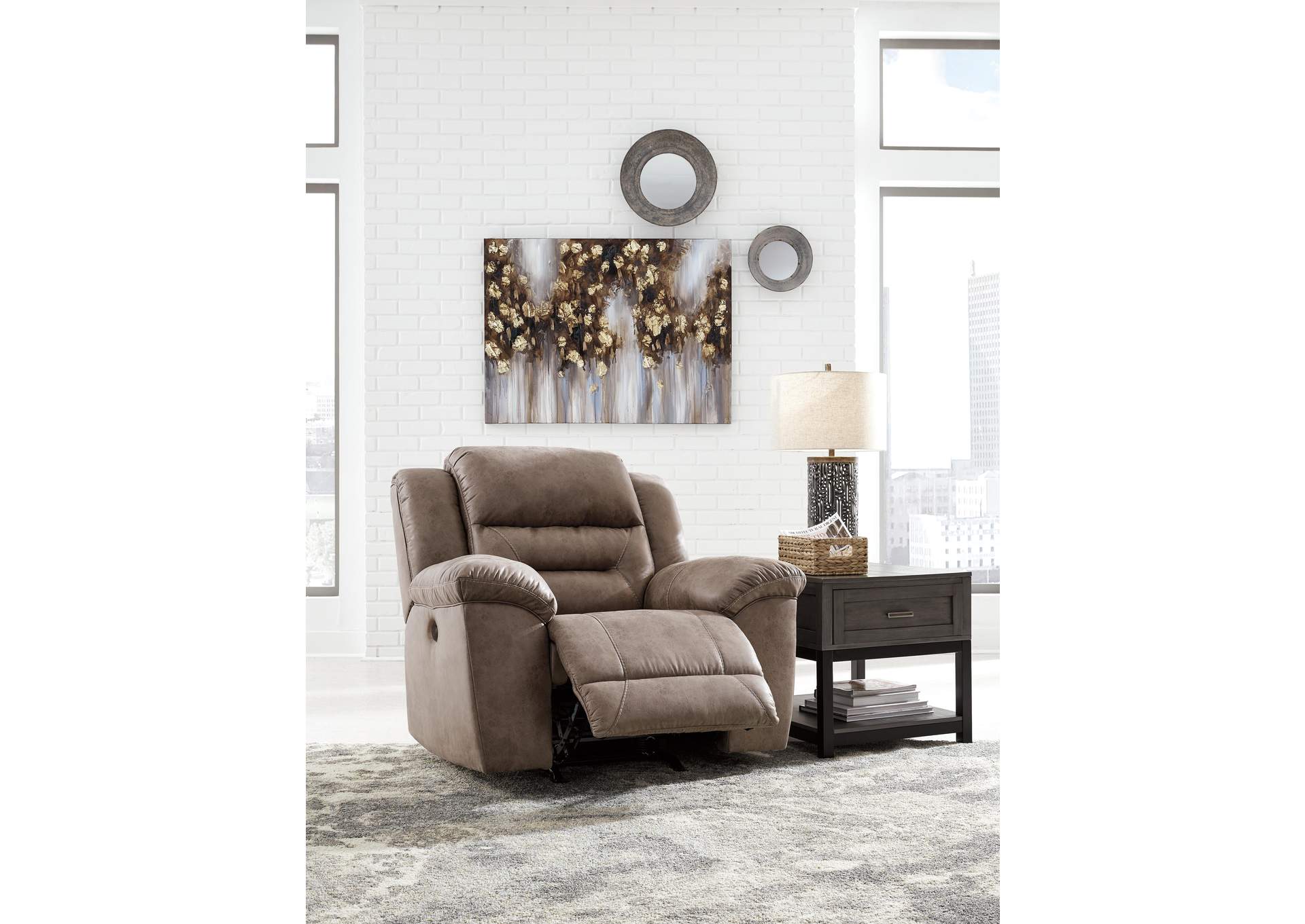 Stoneland Reclining Sofa and Power Recliner image 8