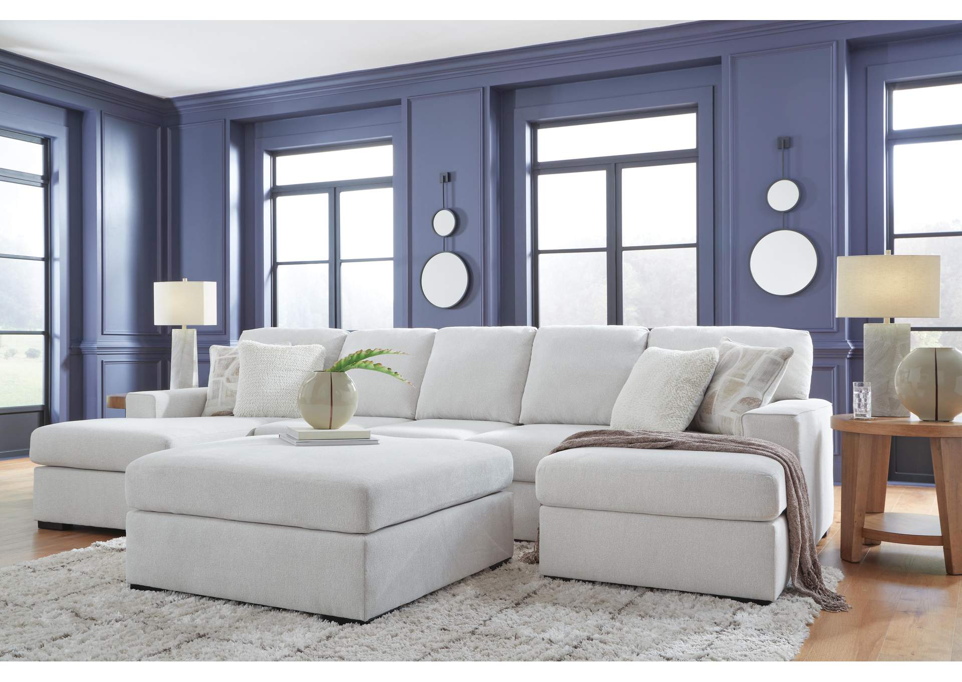 Leighelli 3-Piece Sectional with Chaise image 4