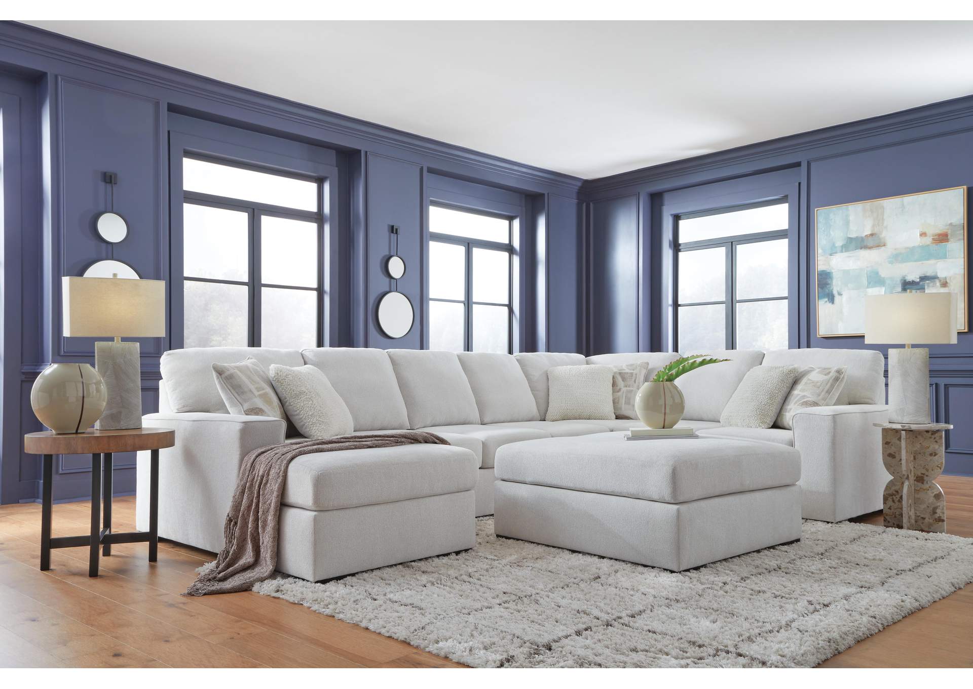 Leighelli 4-Piece Sectional with Chaise image 3
