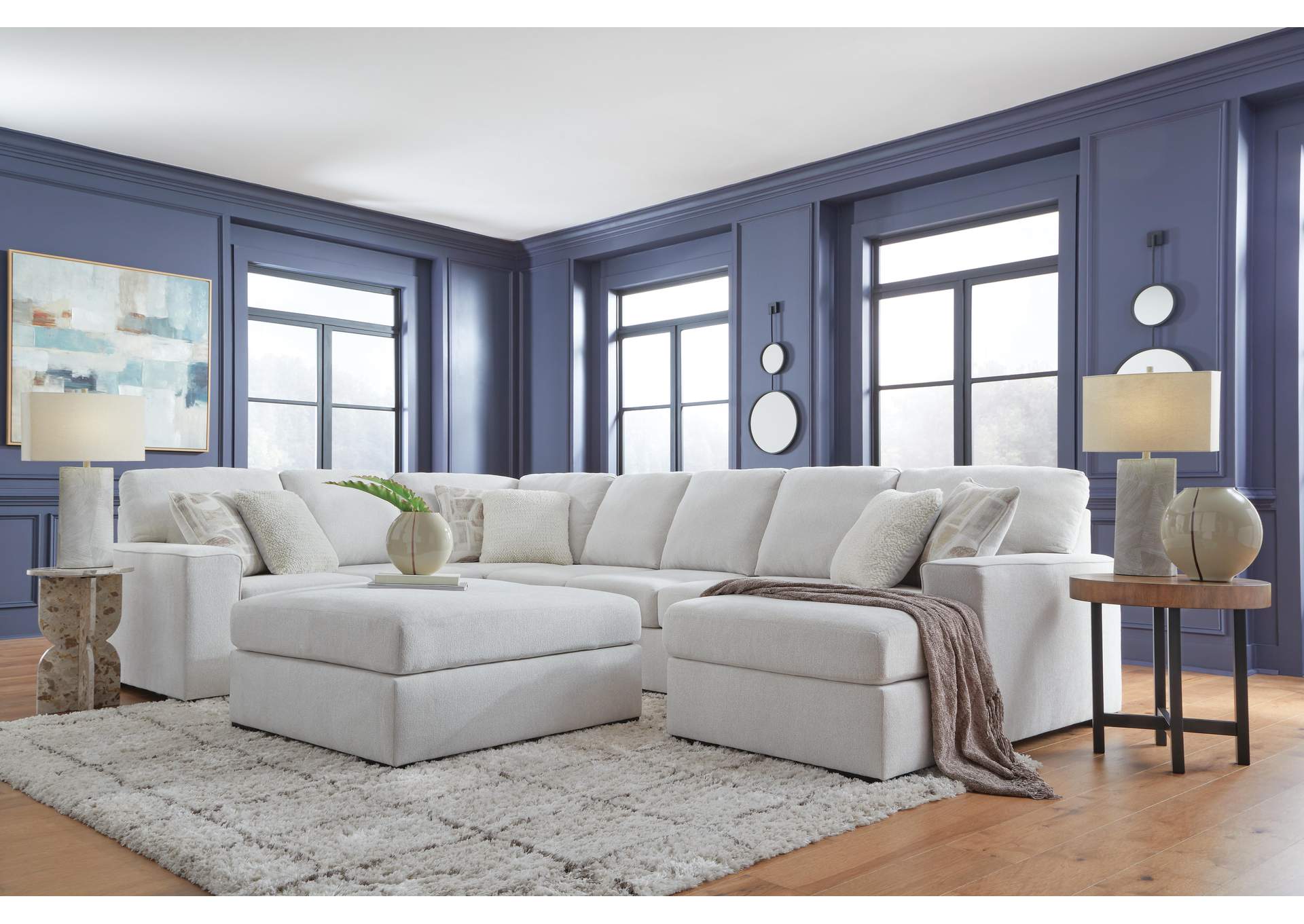 Leighelli 4-Piece Sectional with Chaise image 3