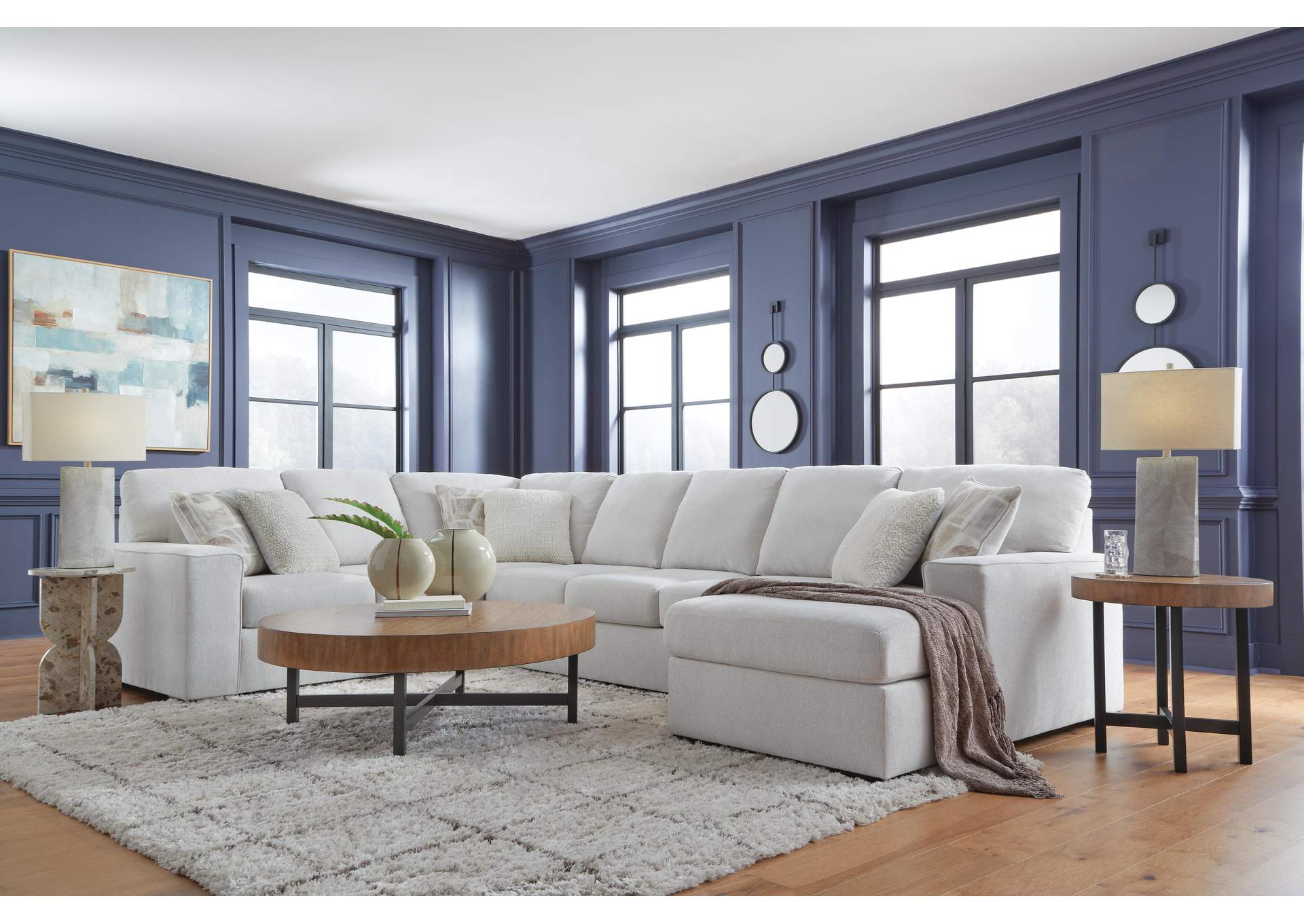 Leighelli 4-Piece Sectional with Chaise image 4