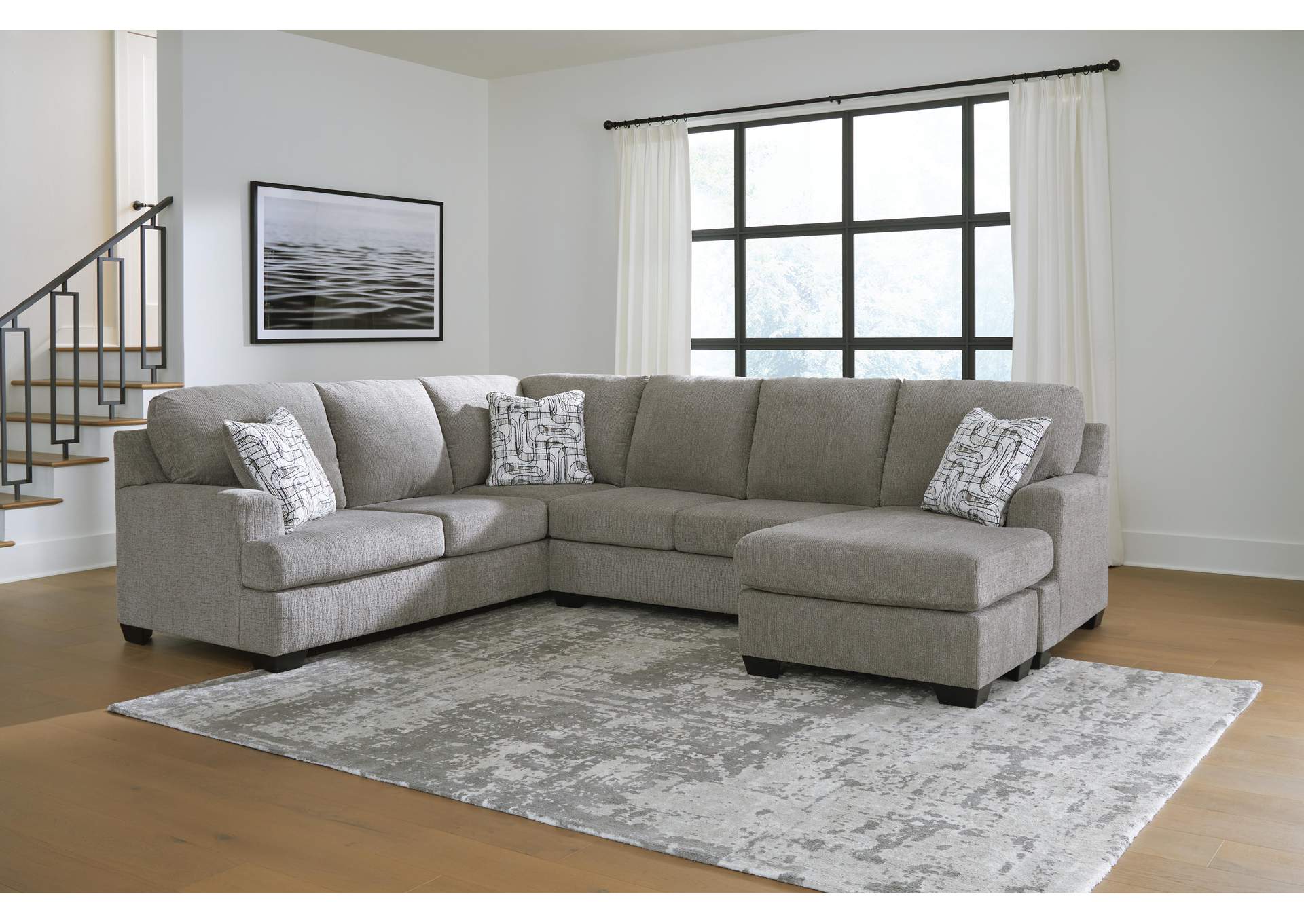 Erinsburg 2-Piece Sectional with Chaise image 2