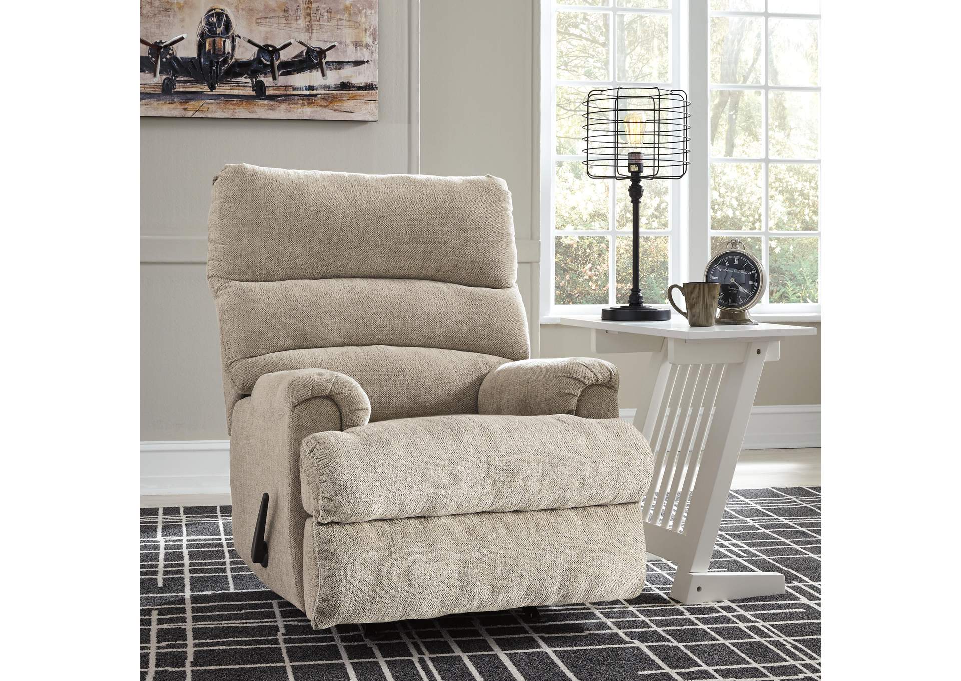 Man Fort Recliner image 4