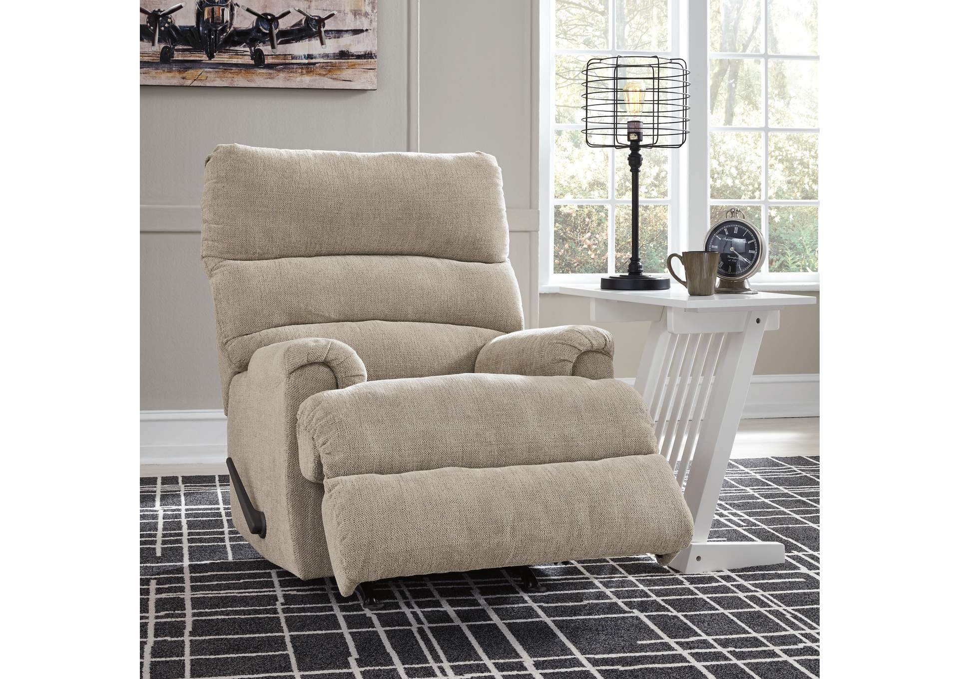 Man Fort Recliner image 4