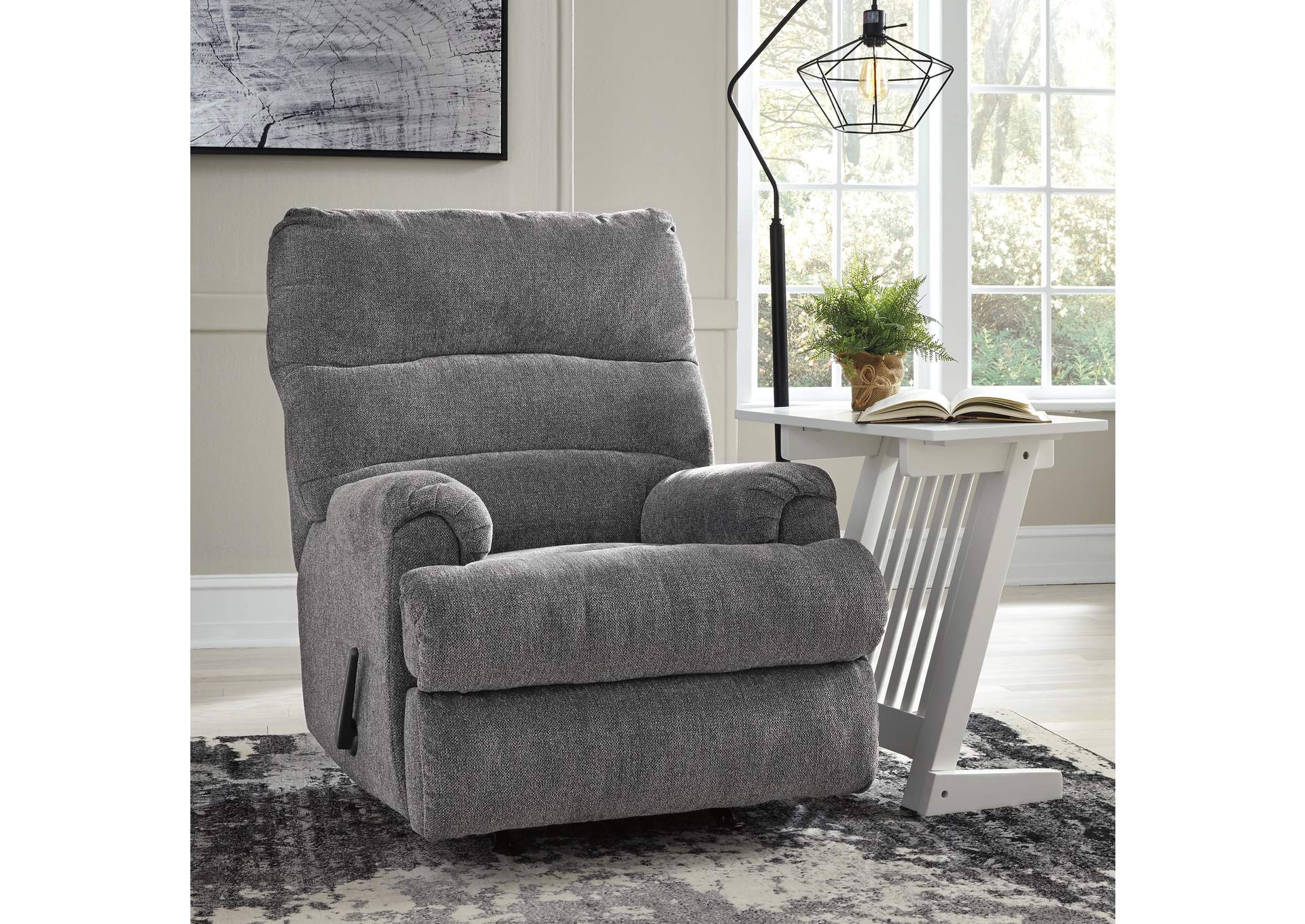Man Fort Recliner image 2