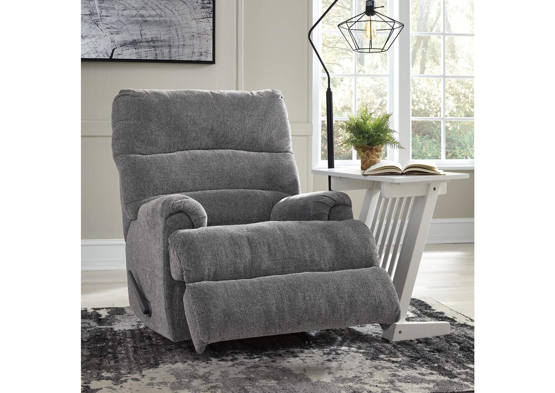 Man Fort Recliner image 3