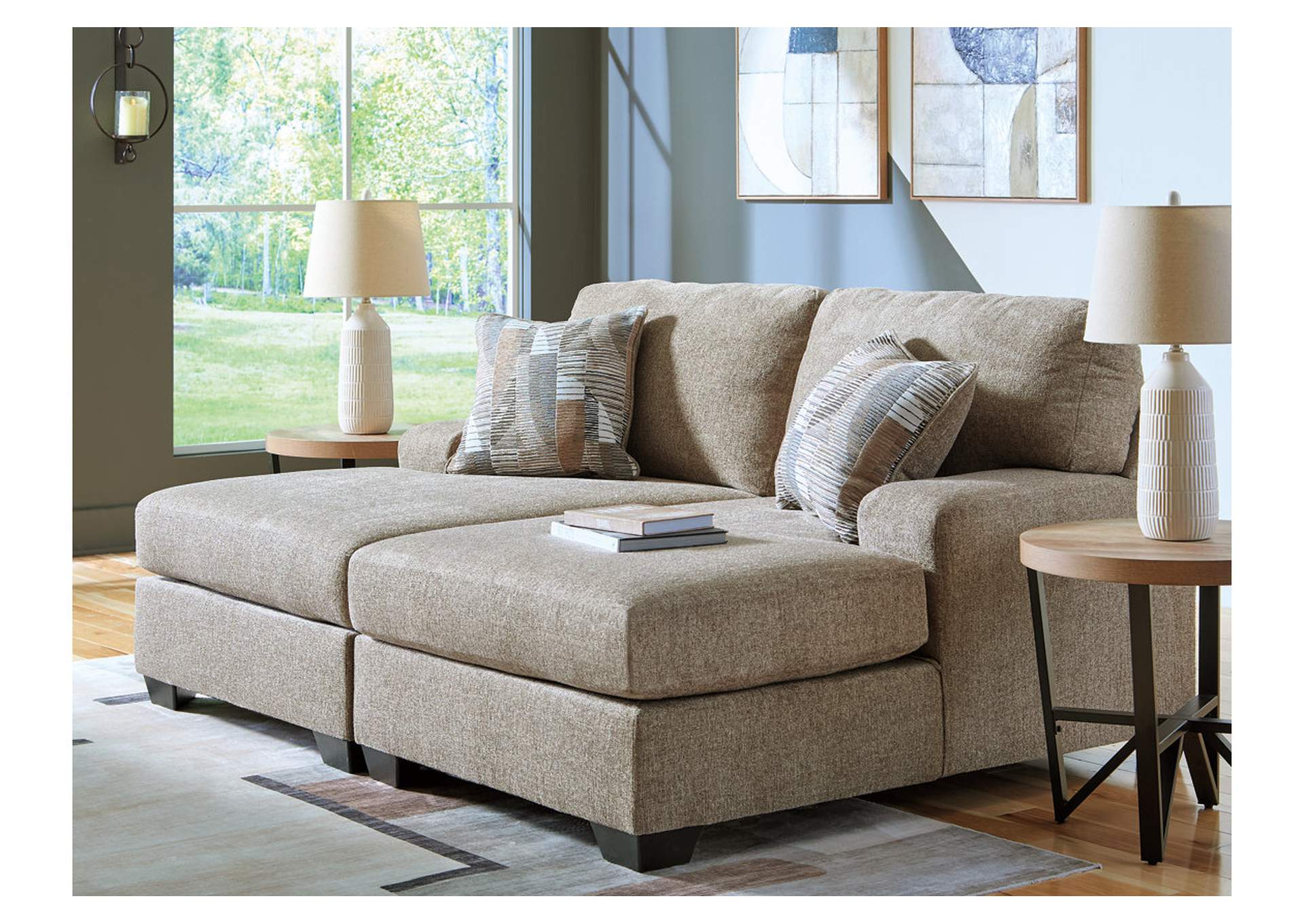 Newellen 2-Piece Super Chaise image 1