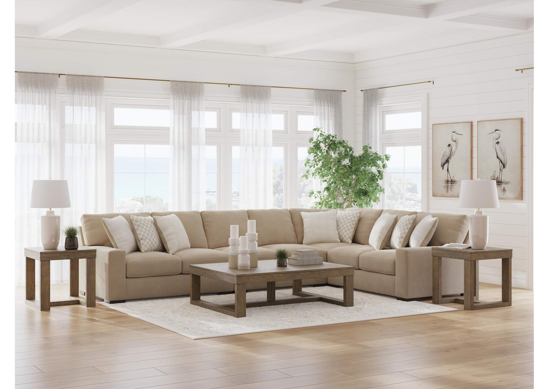Larce 4-Piece Sectional image 3