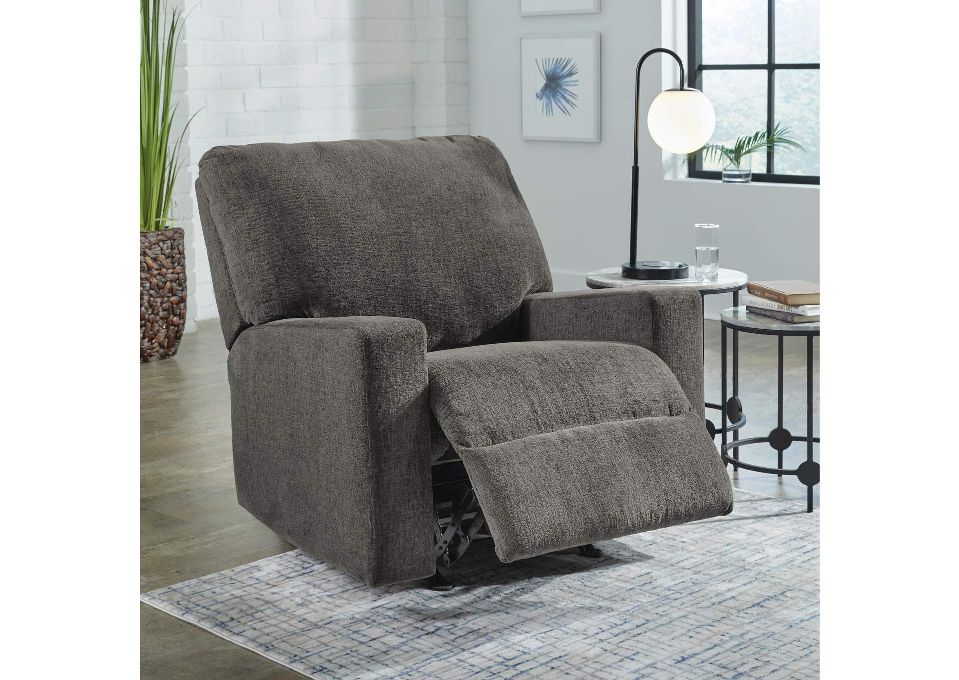 Rannis Recliner image 4