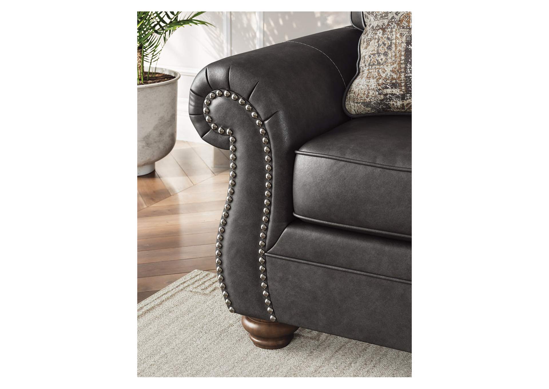 Chasemore Sofa image 10