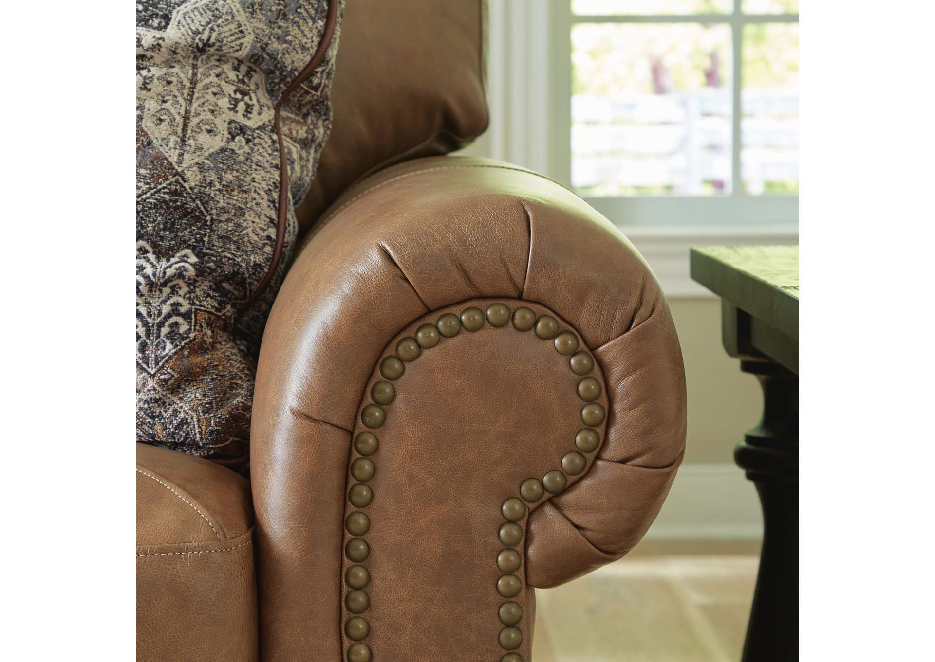 Carianna Sofa image 9