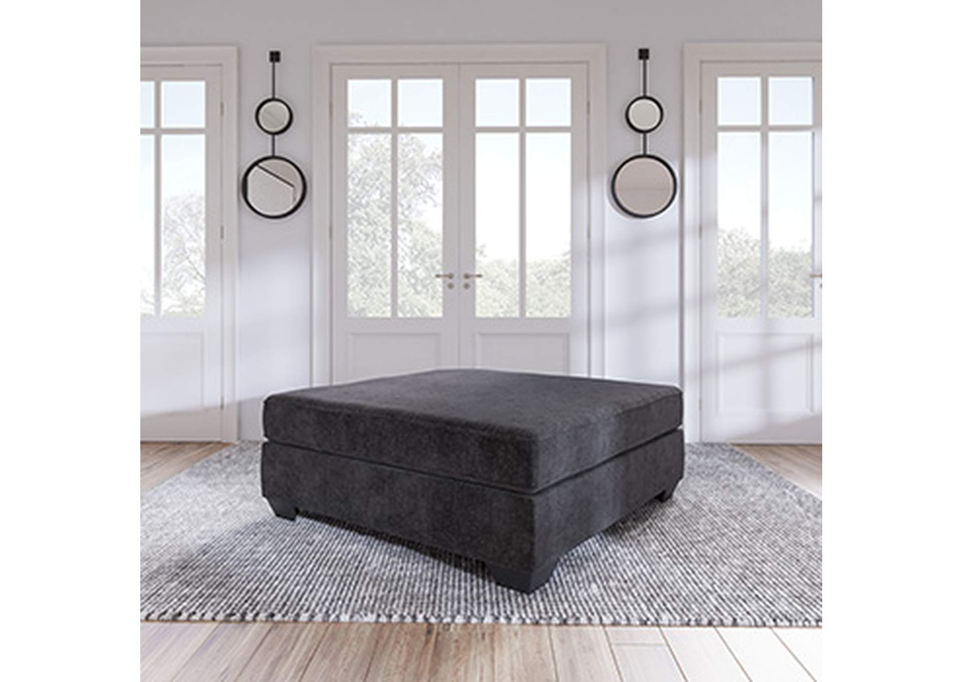 Lavernett Oversized Accent Ottoman image 5