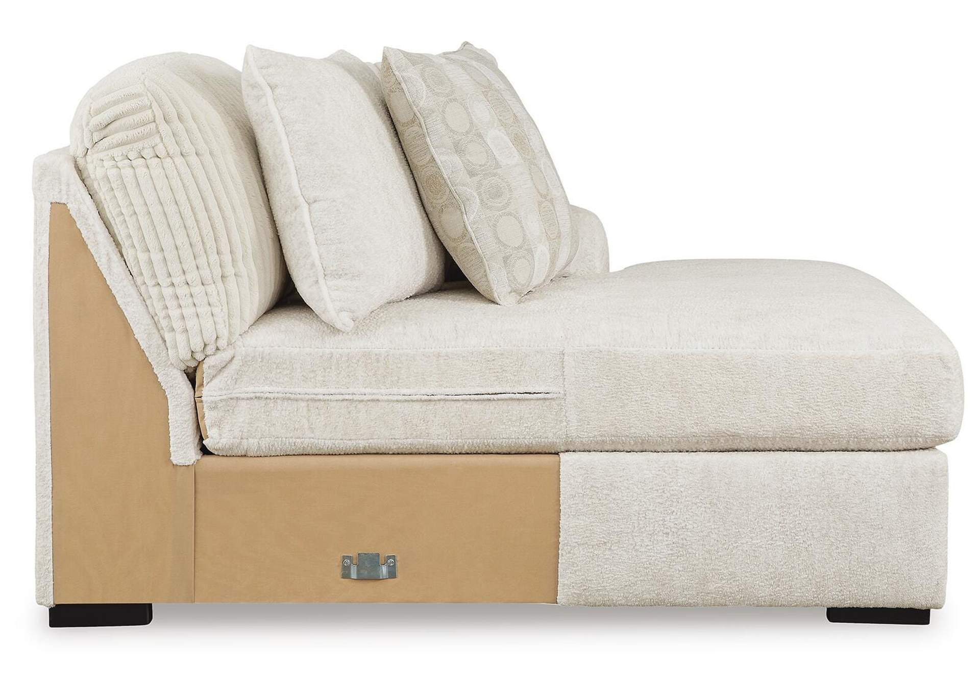 Chessington 2-Piece Sectional with Ottoman image 8
