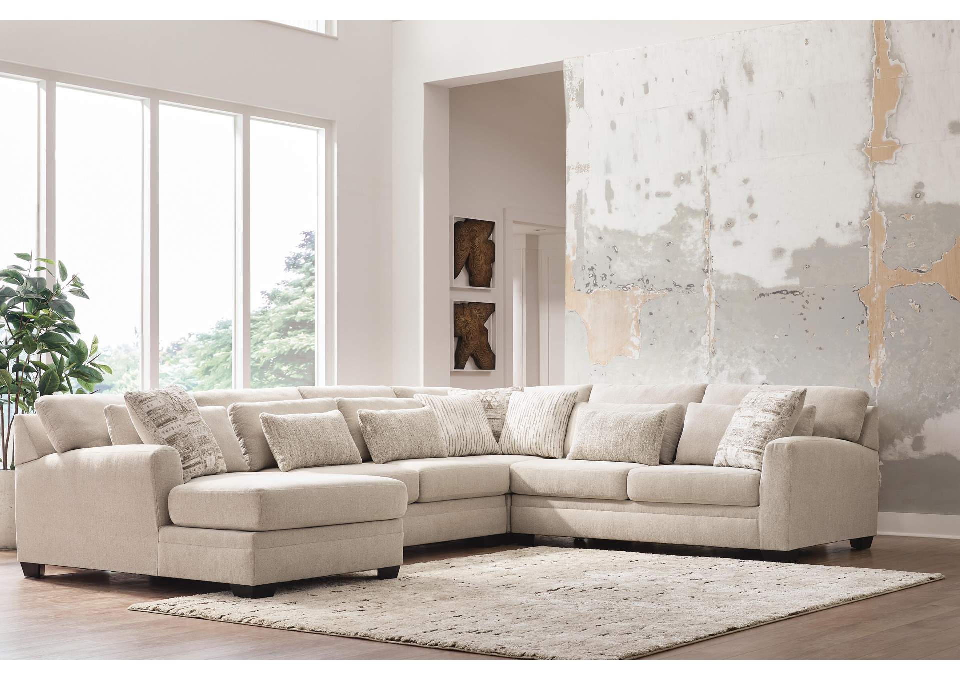 Mandi Point 4-Piece Sectional with Chaise image 2