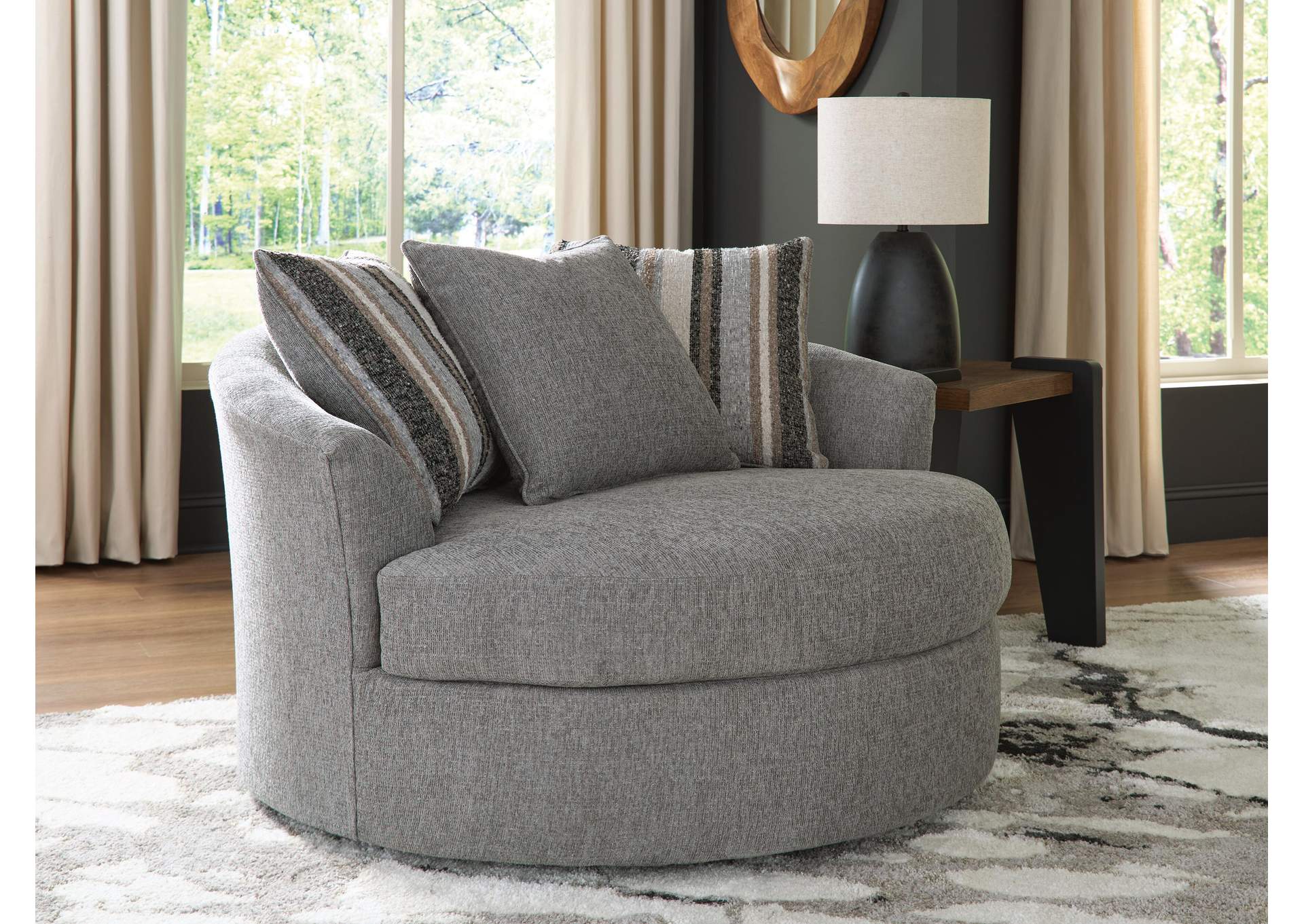 Creston Heights Oversized Swivel Accent Chair image 2