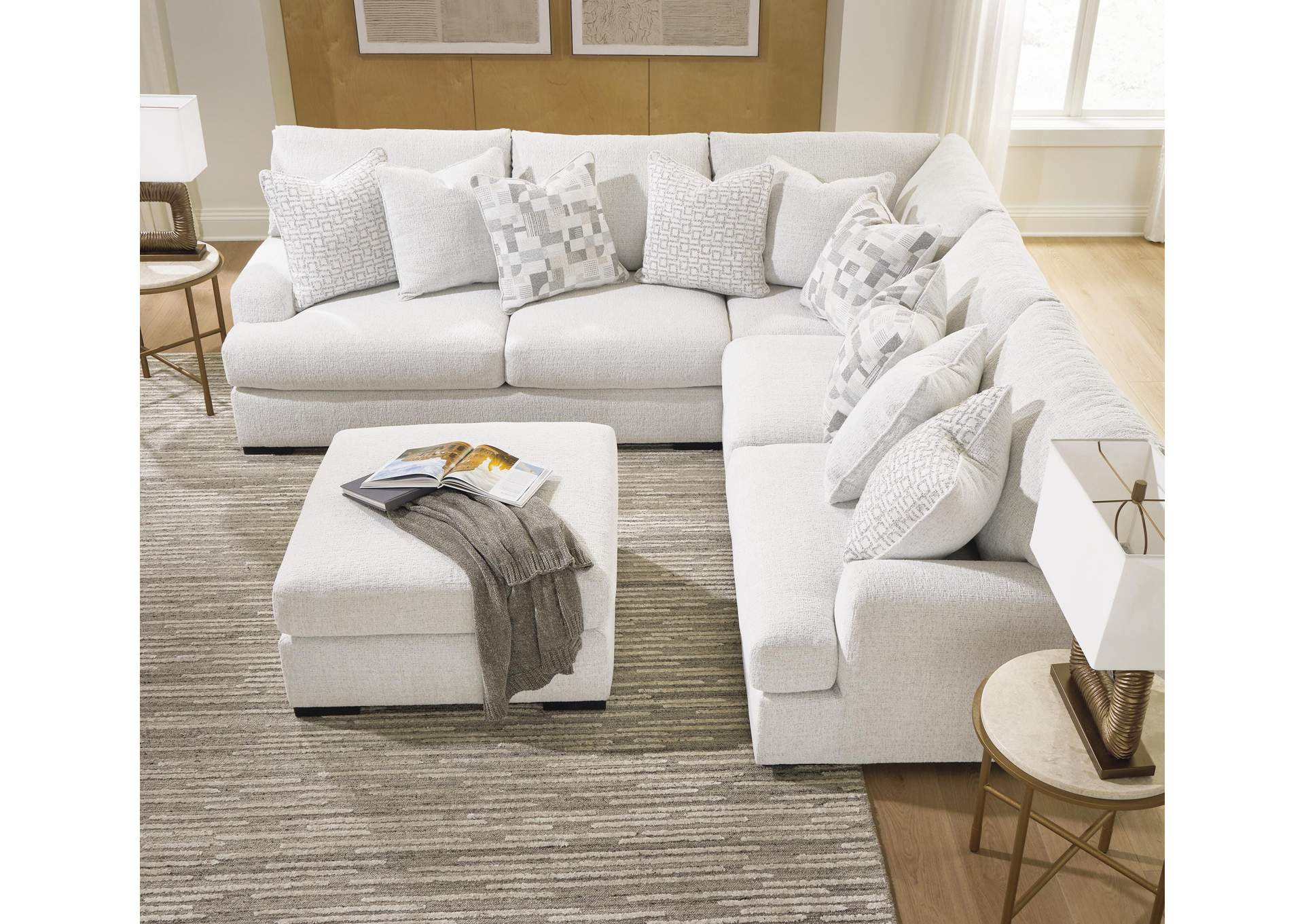 Misty-Lakes 3-Piece Sectional image 7