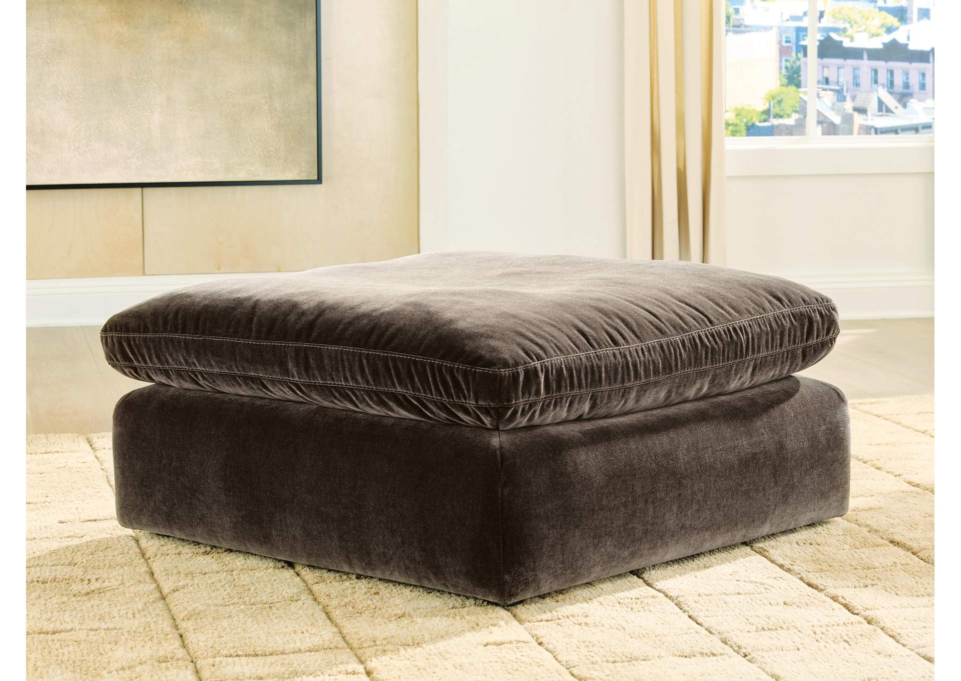 Maxton Heights Oversized Accent Ottoman image 3