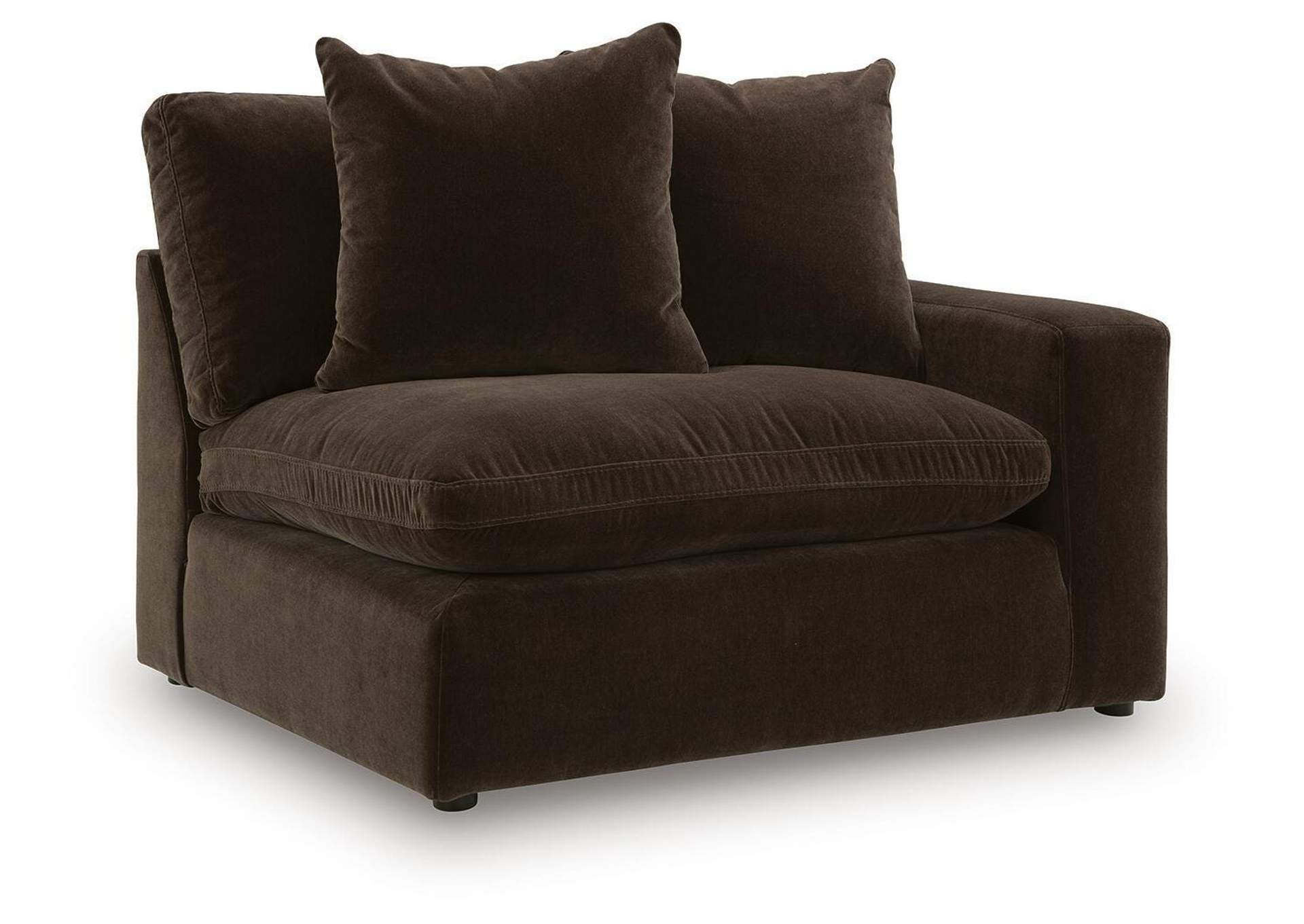 Maxton Heights 8-Piece Sectional image 8