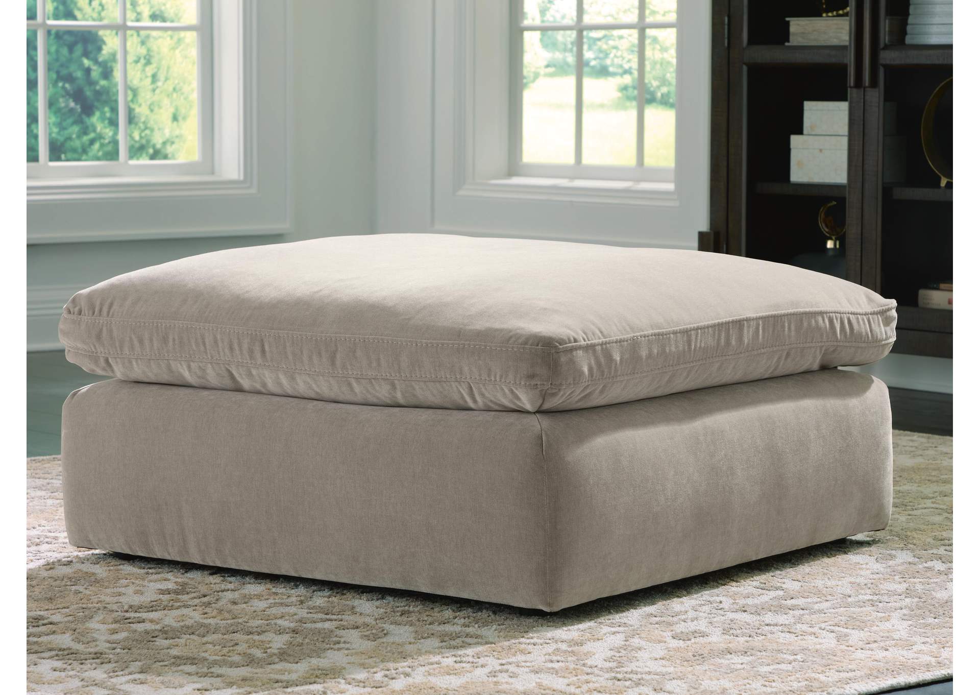 Maxton Heights Oversized Accent Ottoman image 3