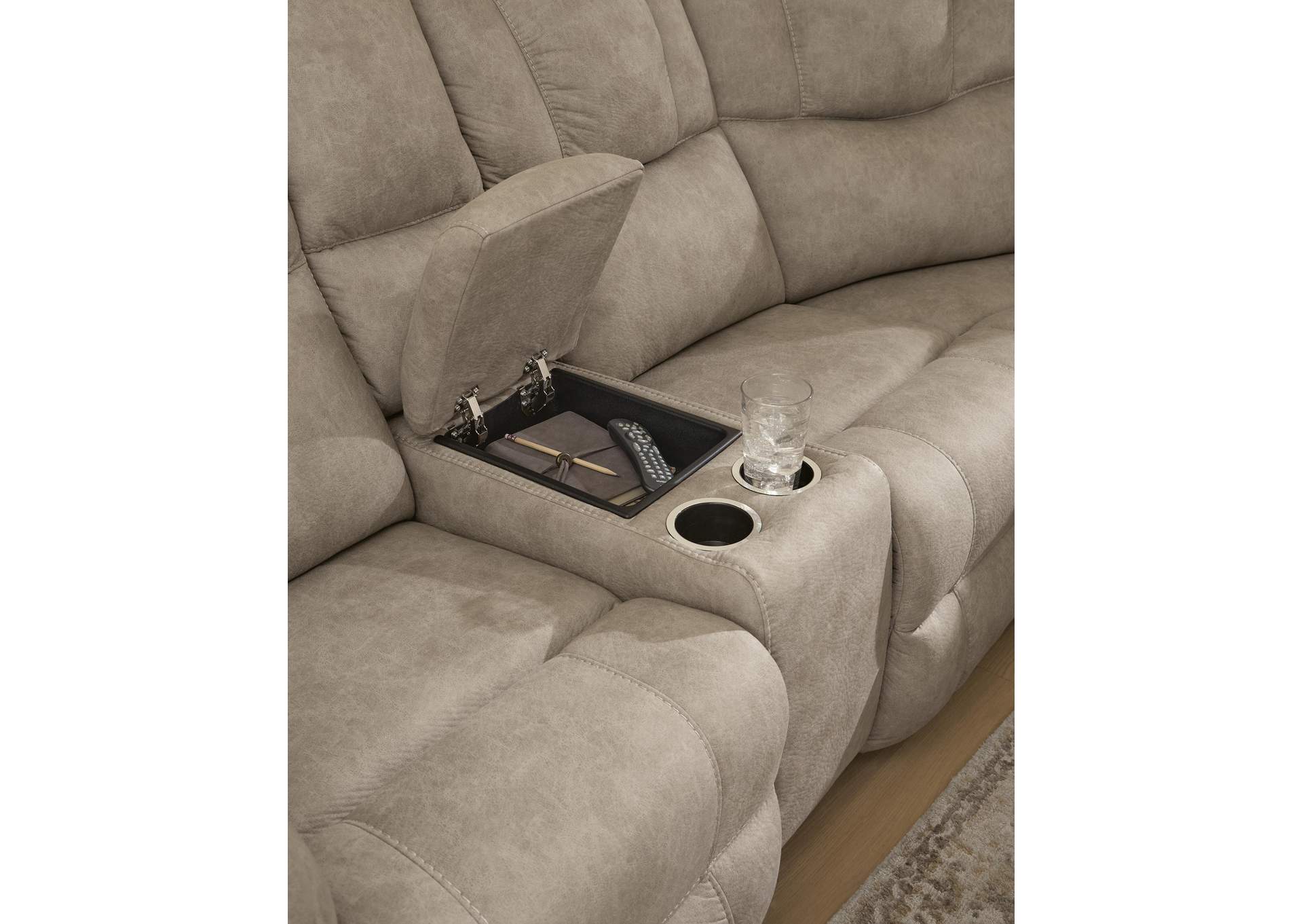 Pearce-Pike 3-Piece Reclining Sectional with Console image 4
