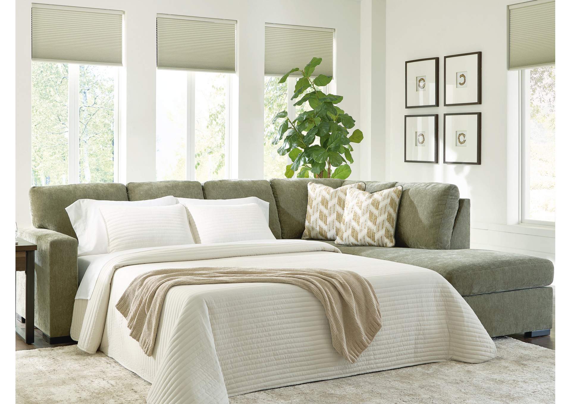 Bridgepoint 2-Piece Sleeper Sectional with Chaise image 4