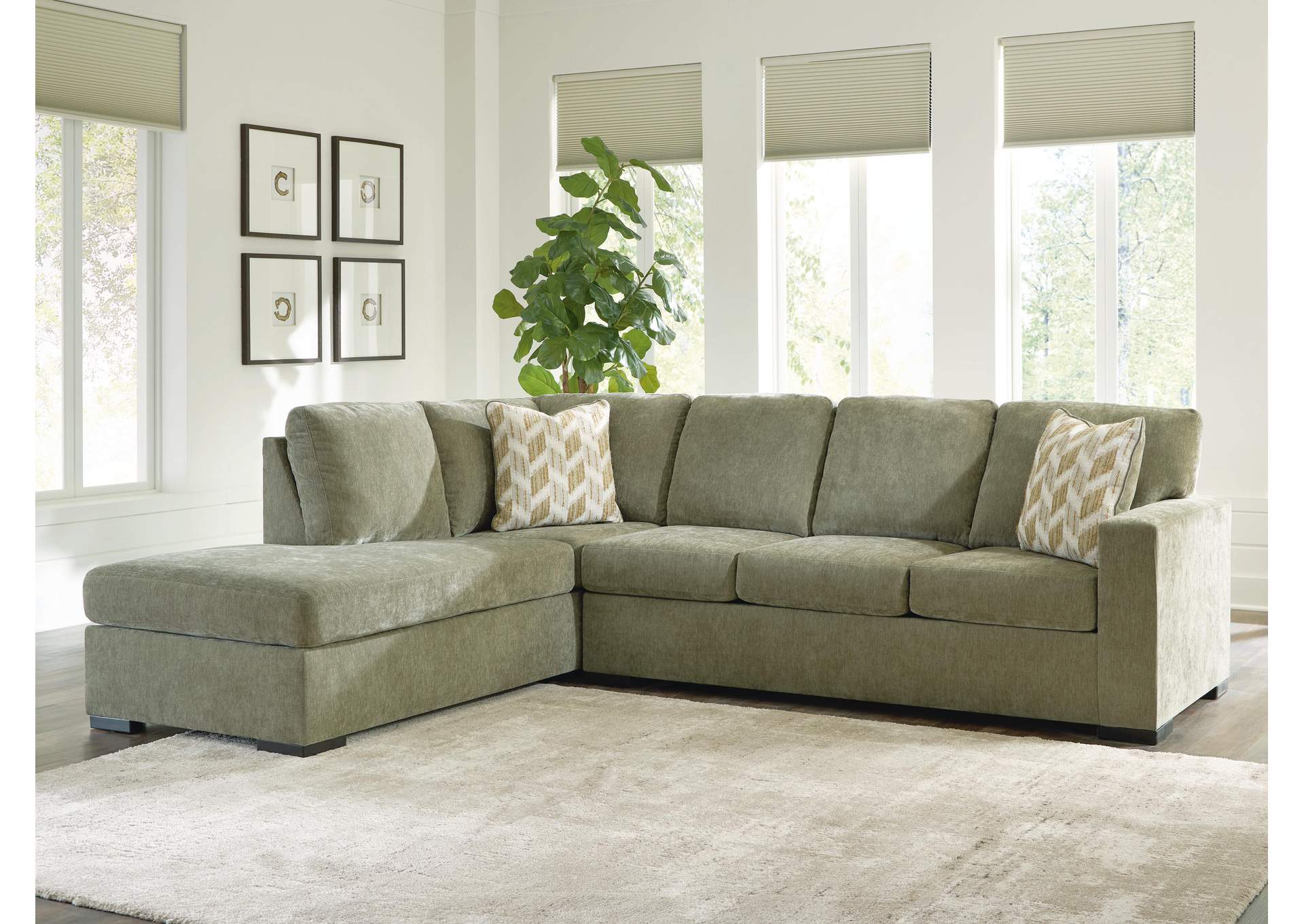 Bridgepoint 2-Piece Sectional with Chaise image 3