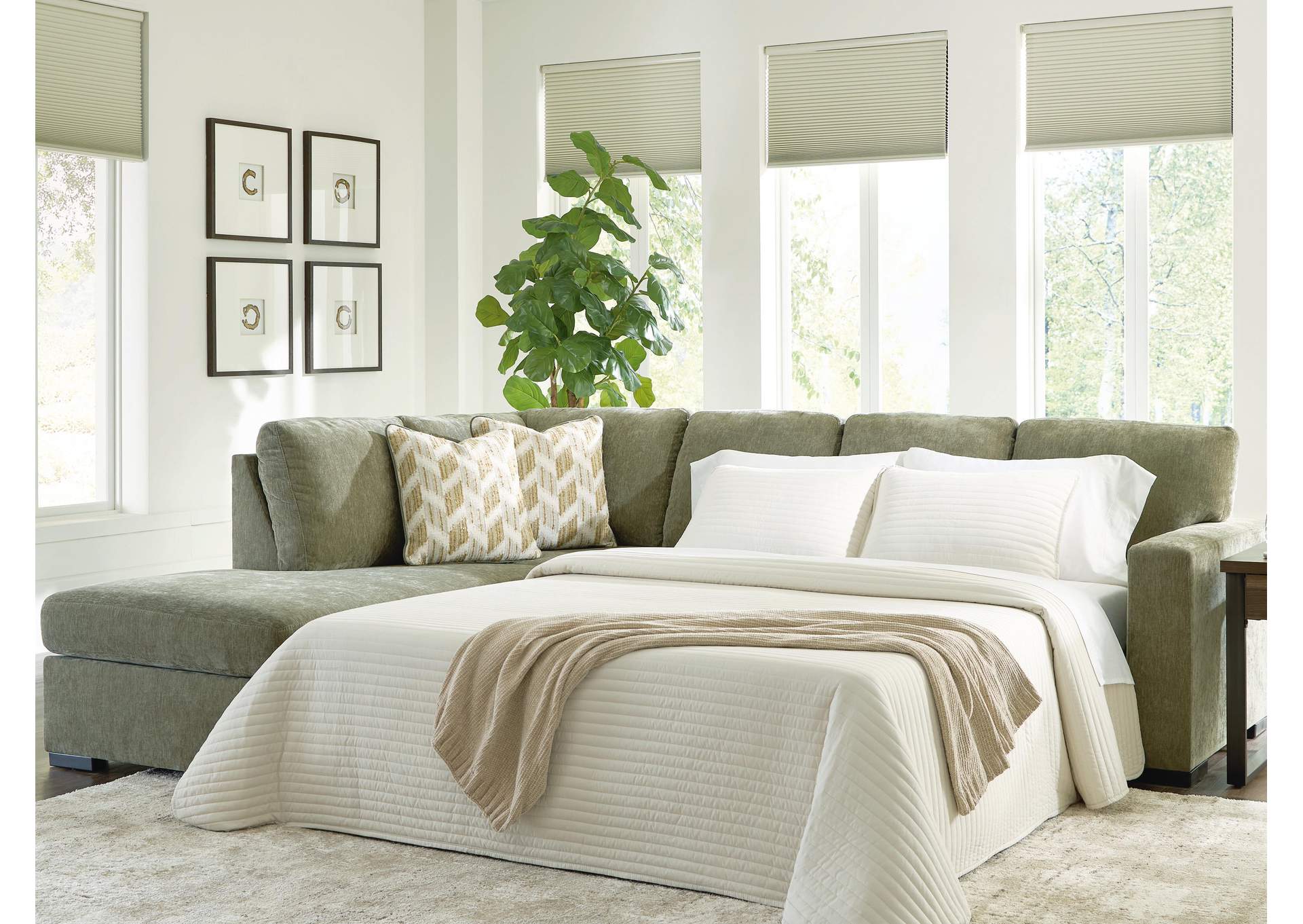 Bridgepoint 2-Piece Sleeper Sectional with Chaise image 4