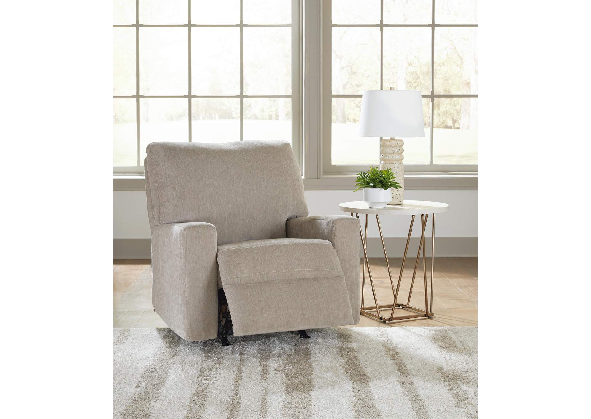 Bridgepoint Recliner image 6