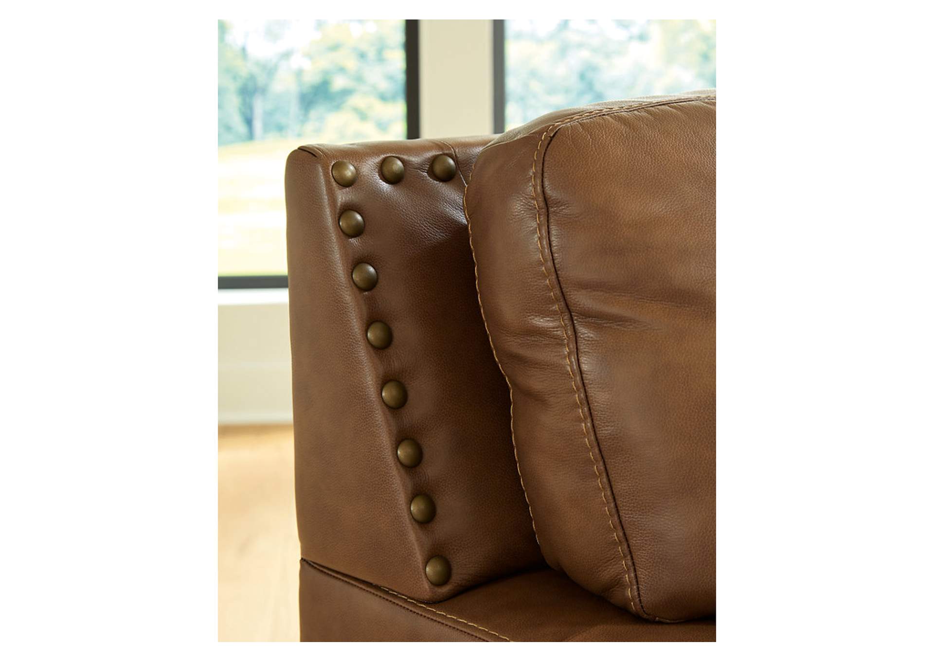 Saonara Sofa image 5