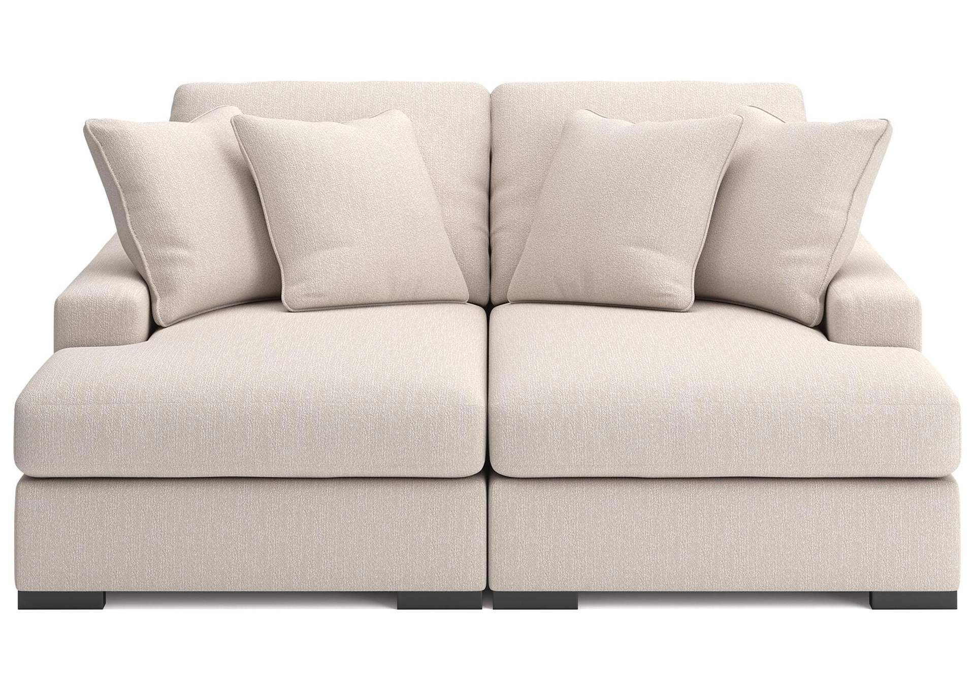 Calden Super Chaise image 1