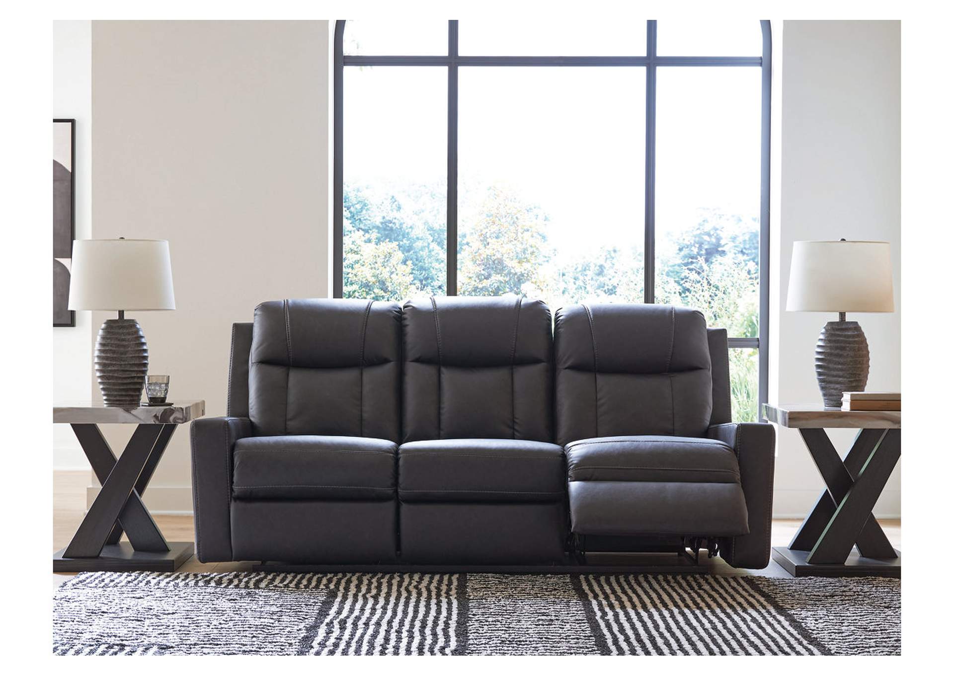 Mackmenville Reclining Sofa image 6
