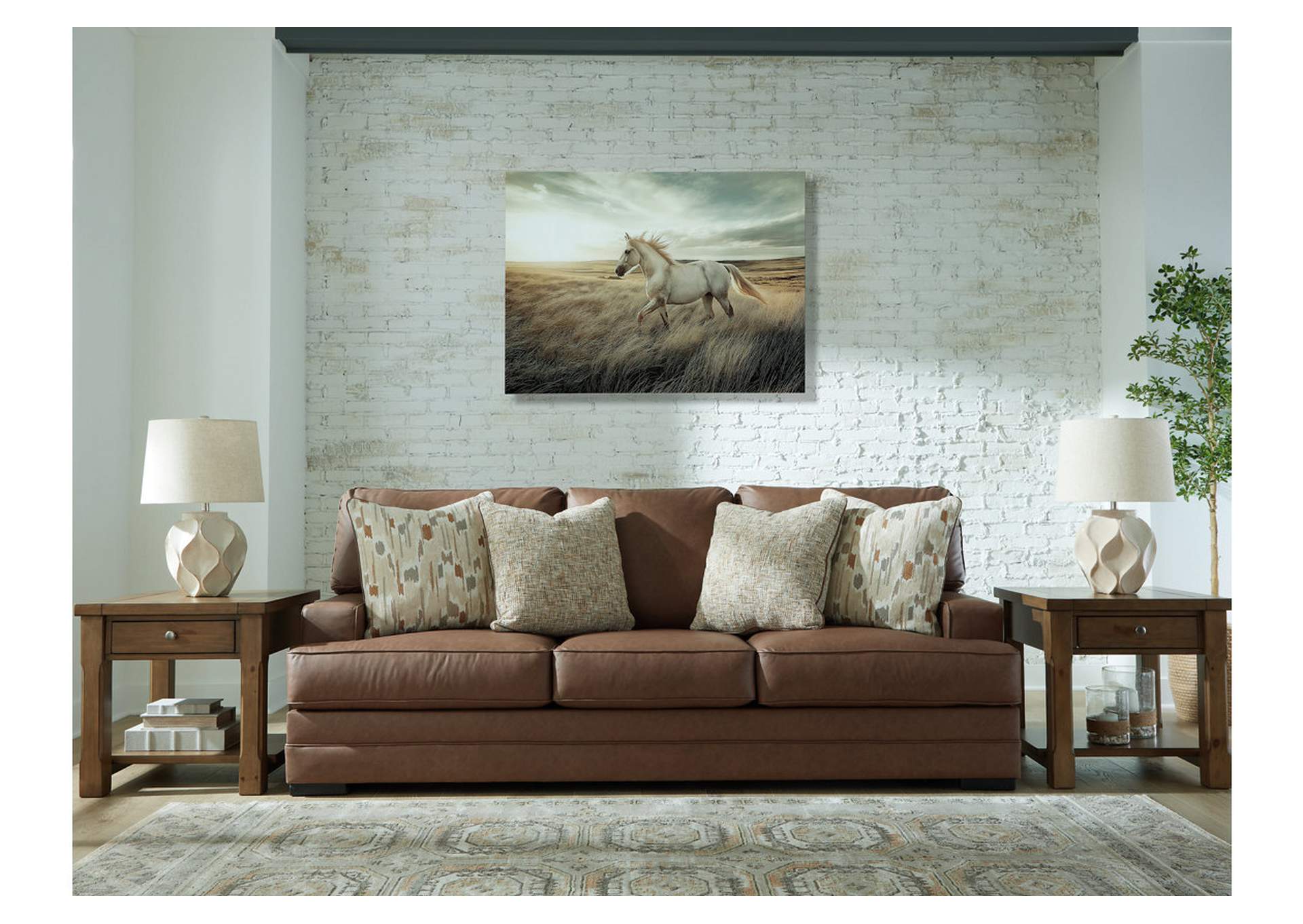VillaCourt Sofa image 2