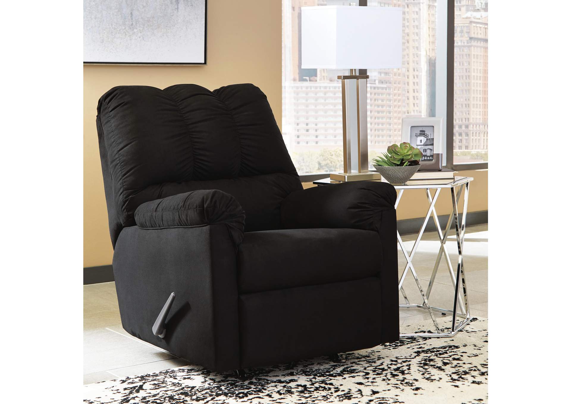Darcy Recliner image 5