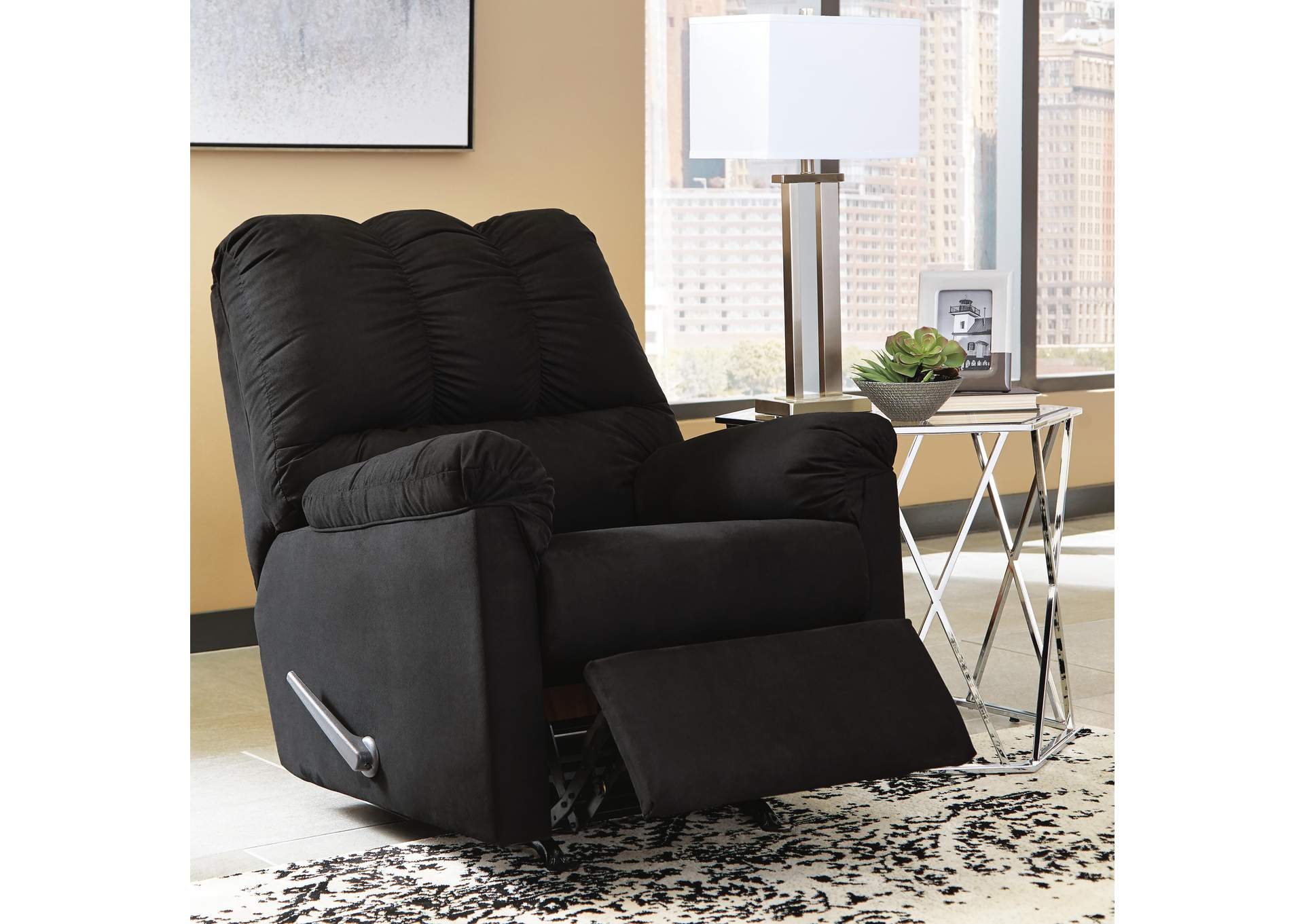 Darcy Recliner image 4