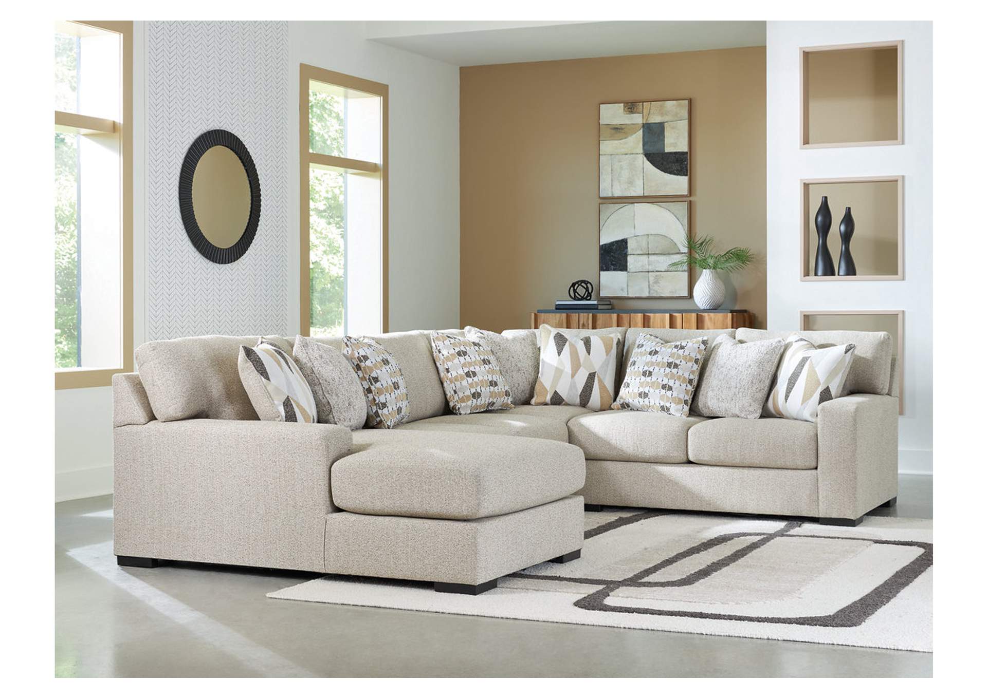Laurelgrove 4-Piece Sectional with Chaise image 2