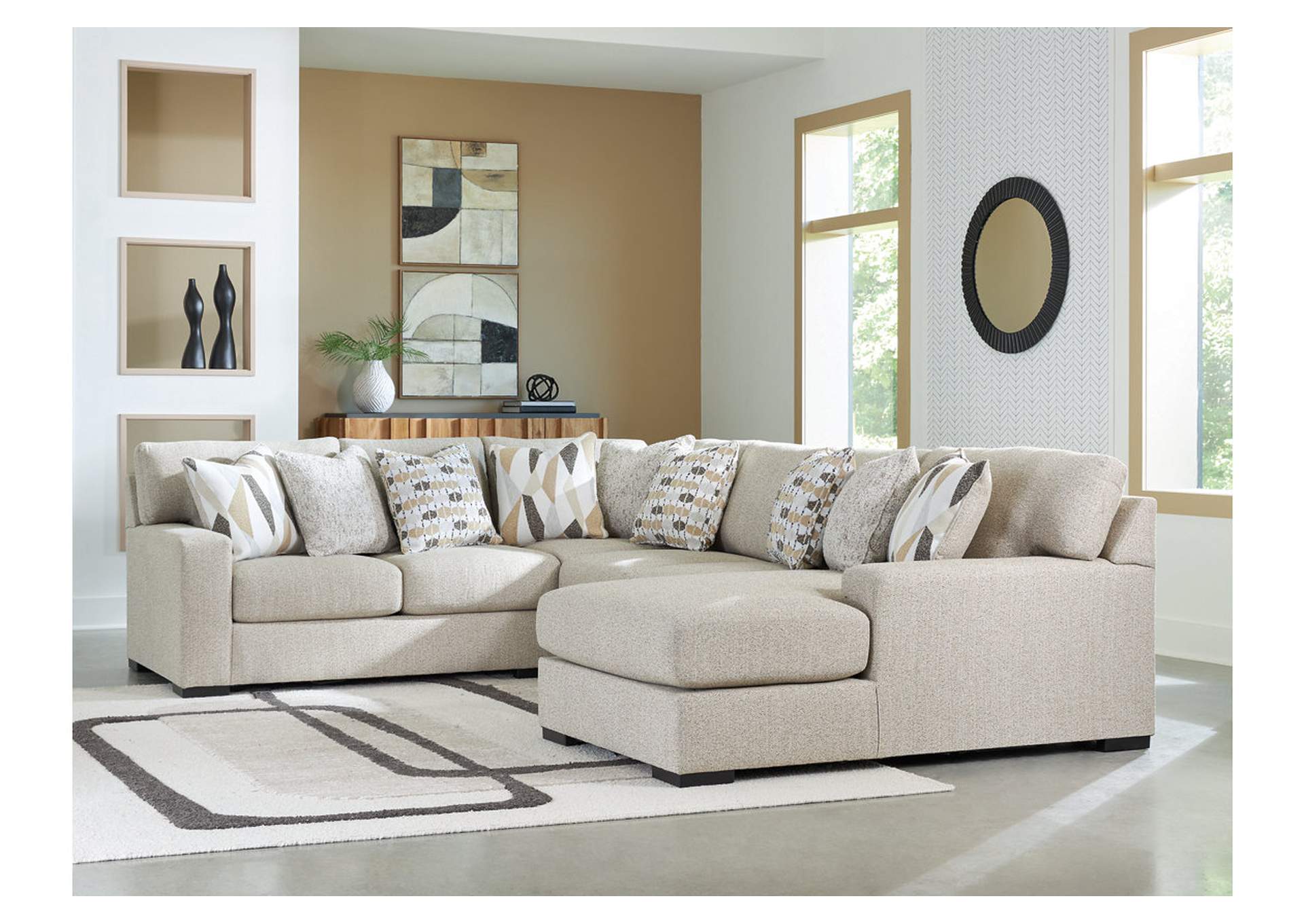 Laurelgrove 4-Piece Sectional with Chaise image 2