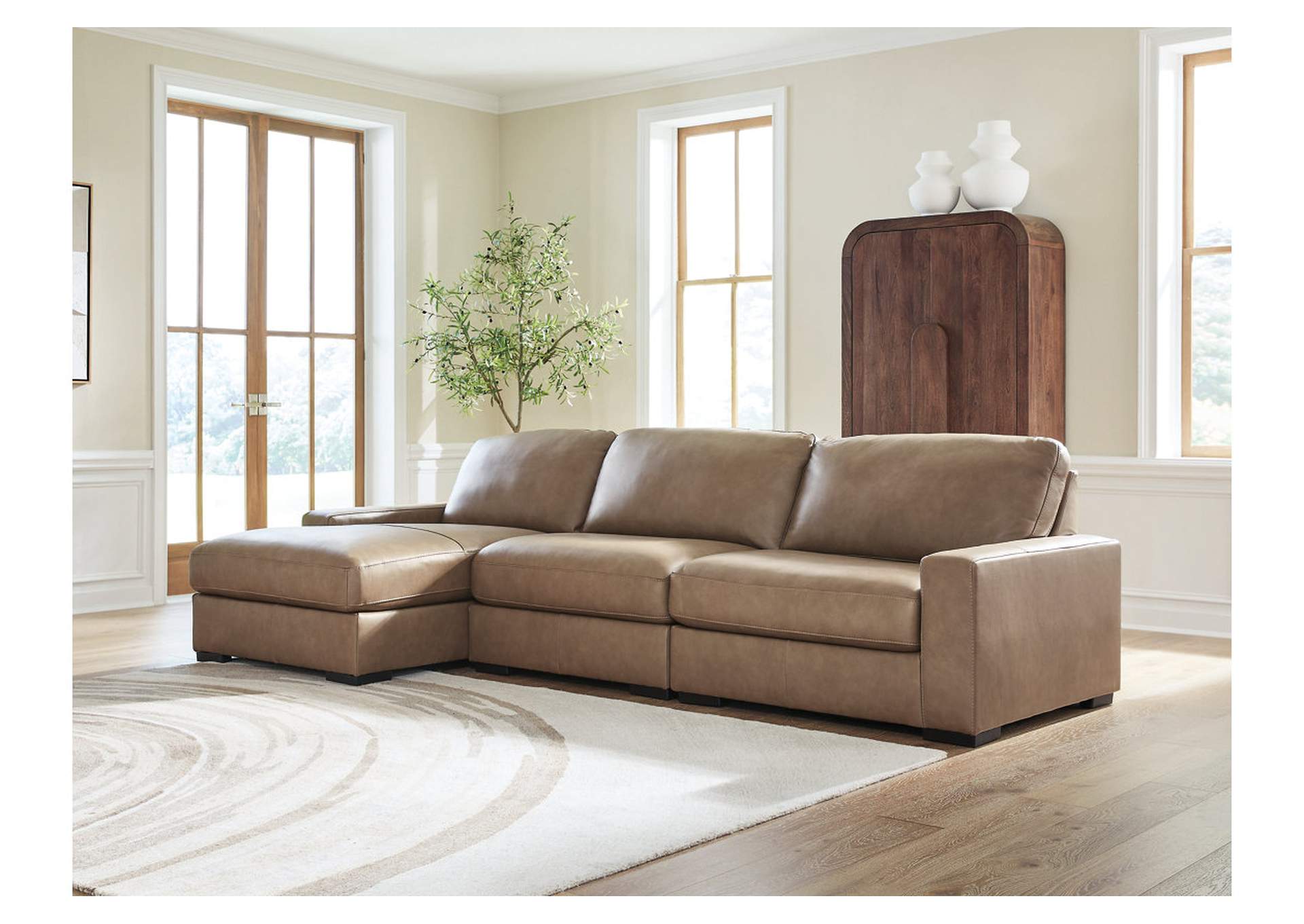 Veronella 3-Piece Sectional with Chaise image 3