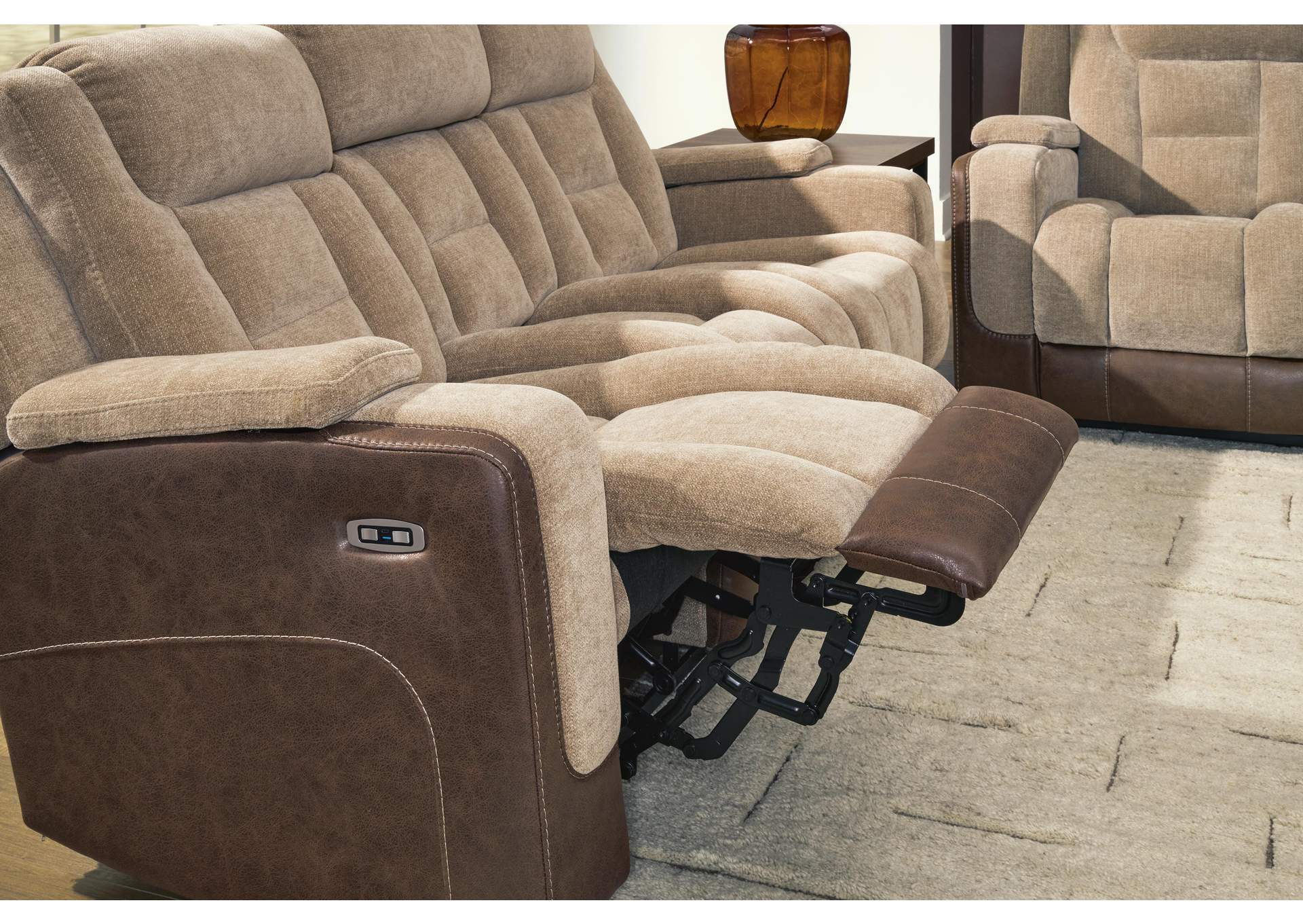 Mixed Motion Power Reclining Sofa image 8