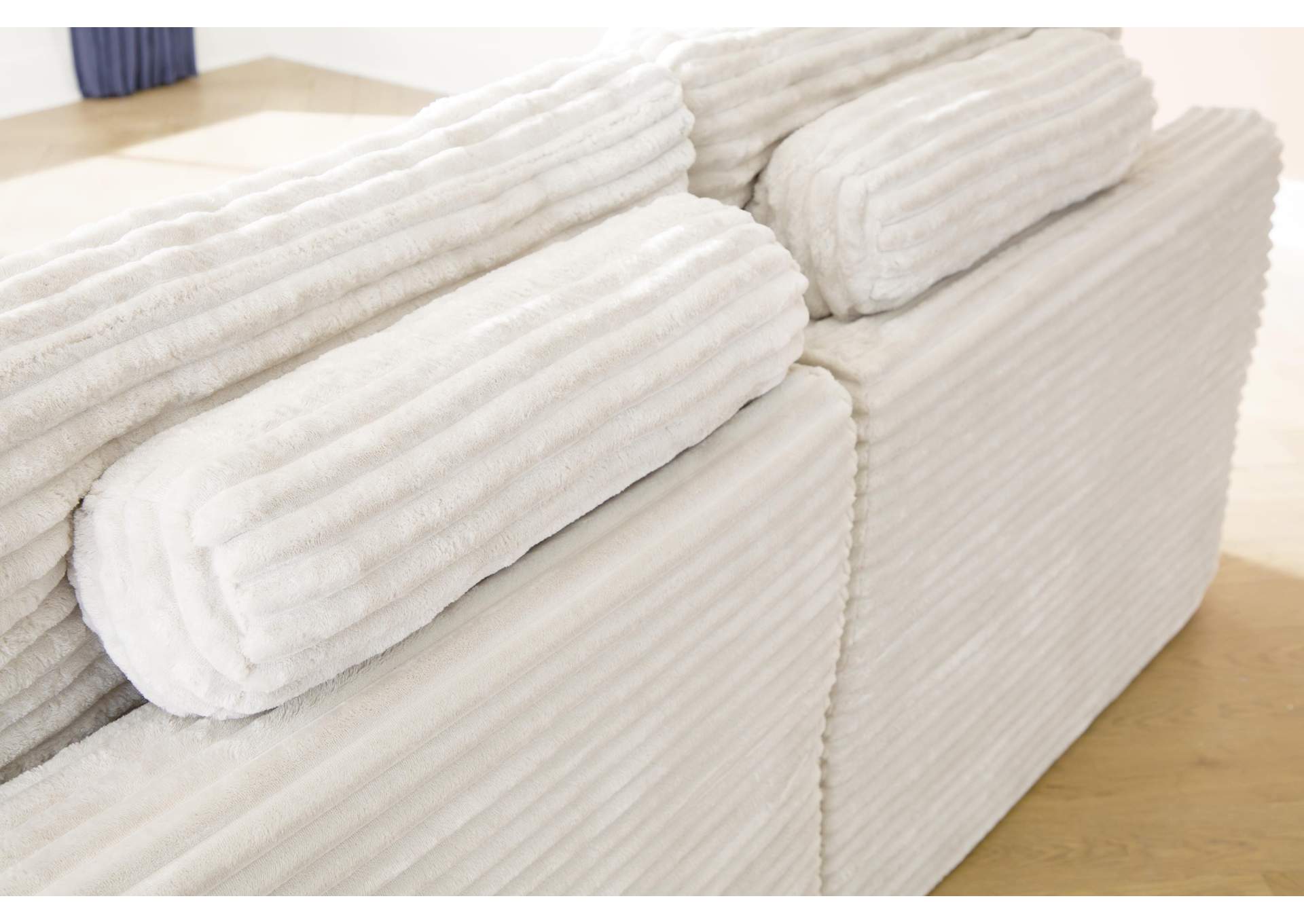 Fannin 4-Piece Sectional with Ottoman image 4