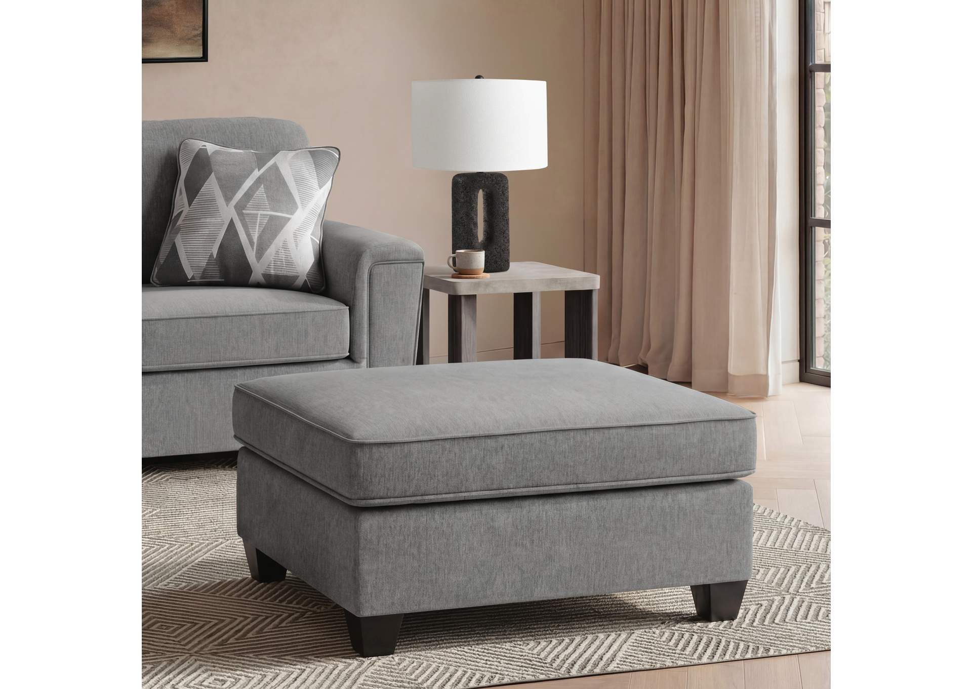Leeshan Oversized Accent Ottoman image 4