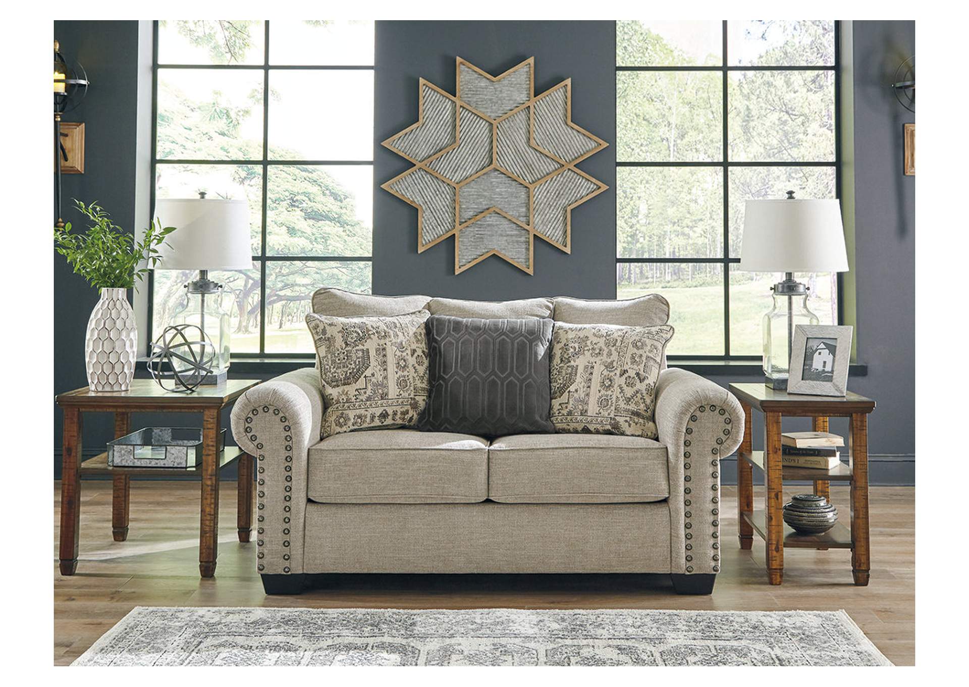 Zarina Loveseat