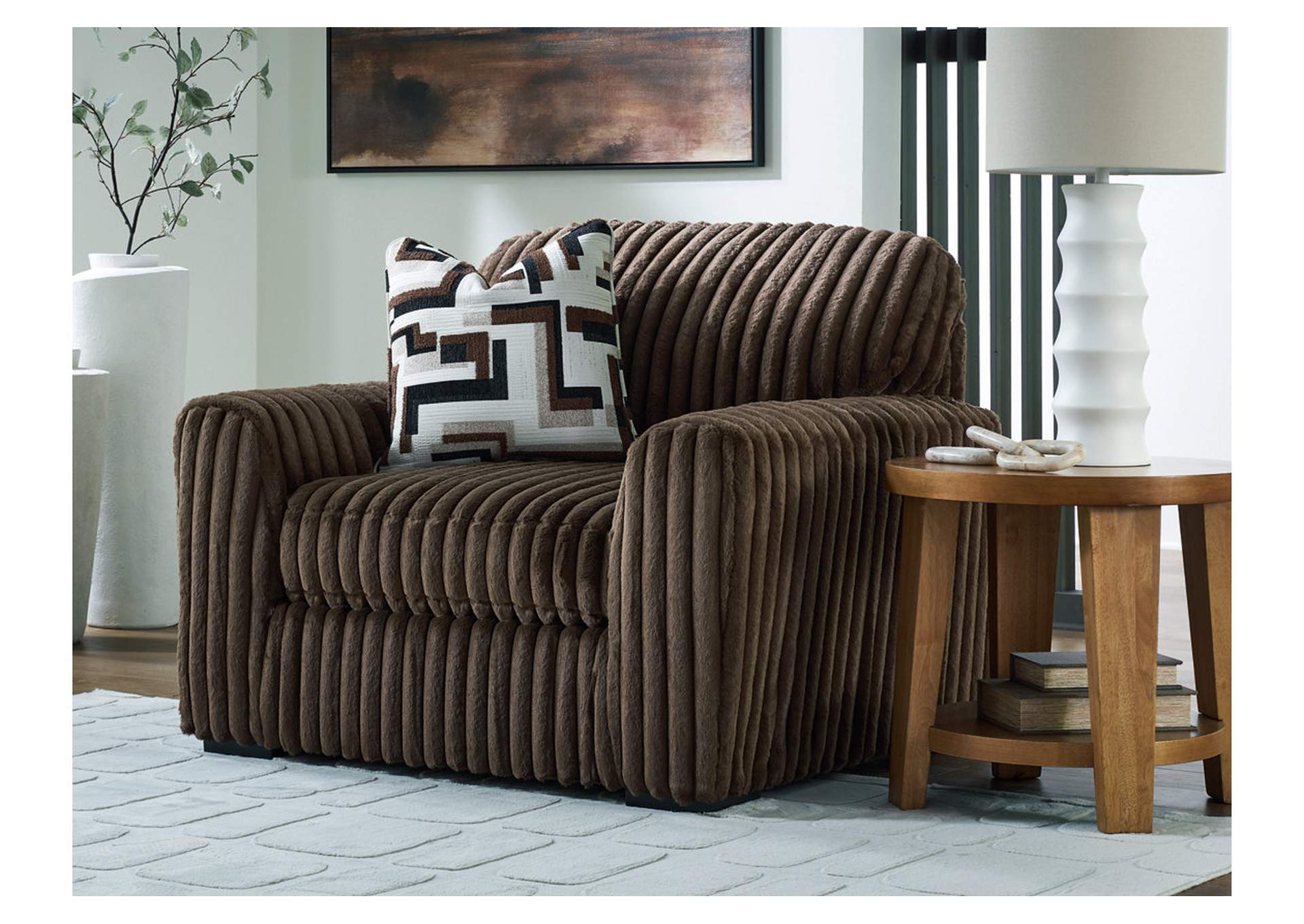 Midnight-Madness Oversized Chair image 2