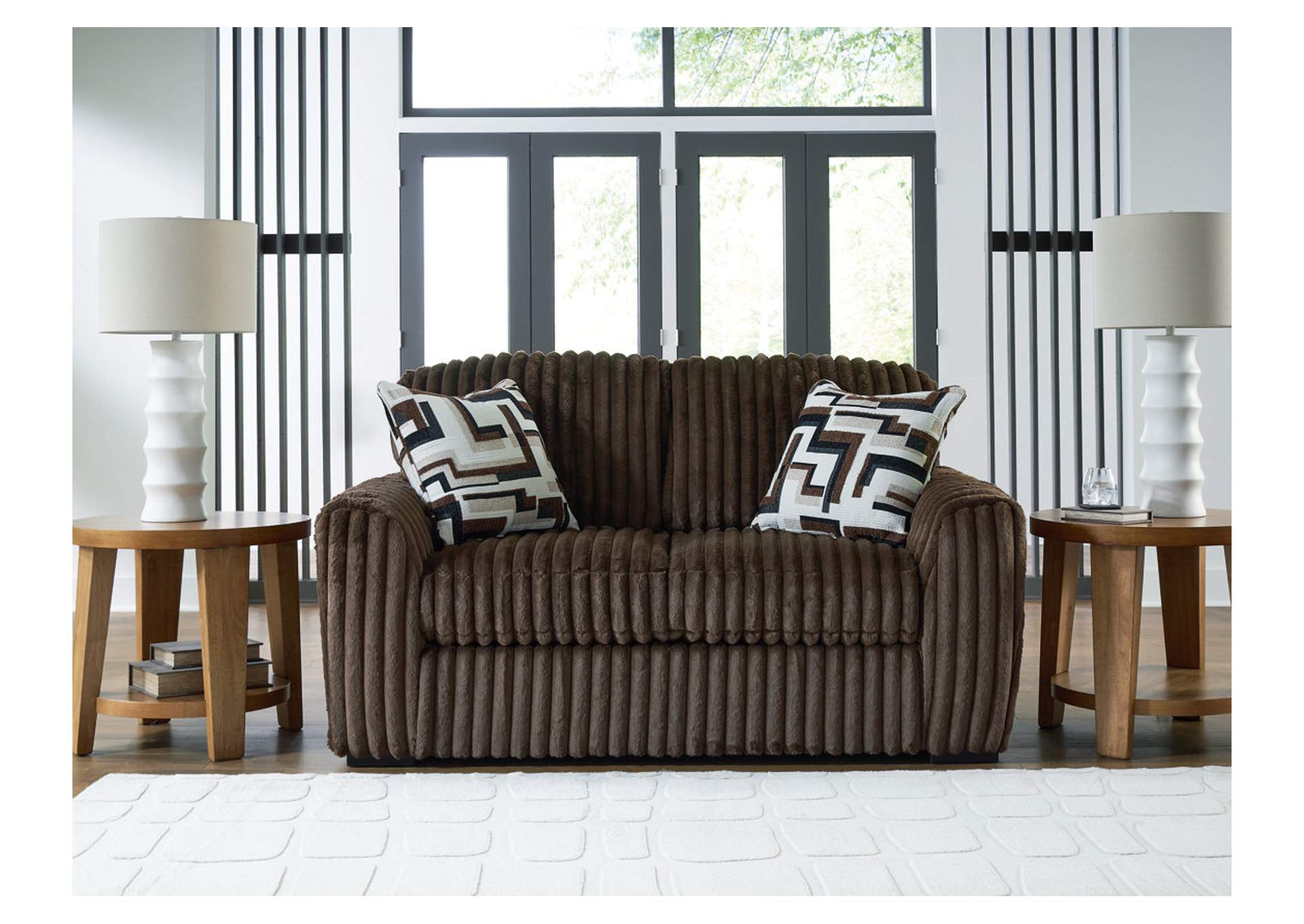 Midnight-Madness Loveseat image 2