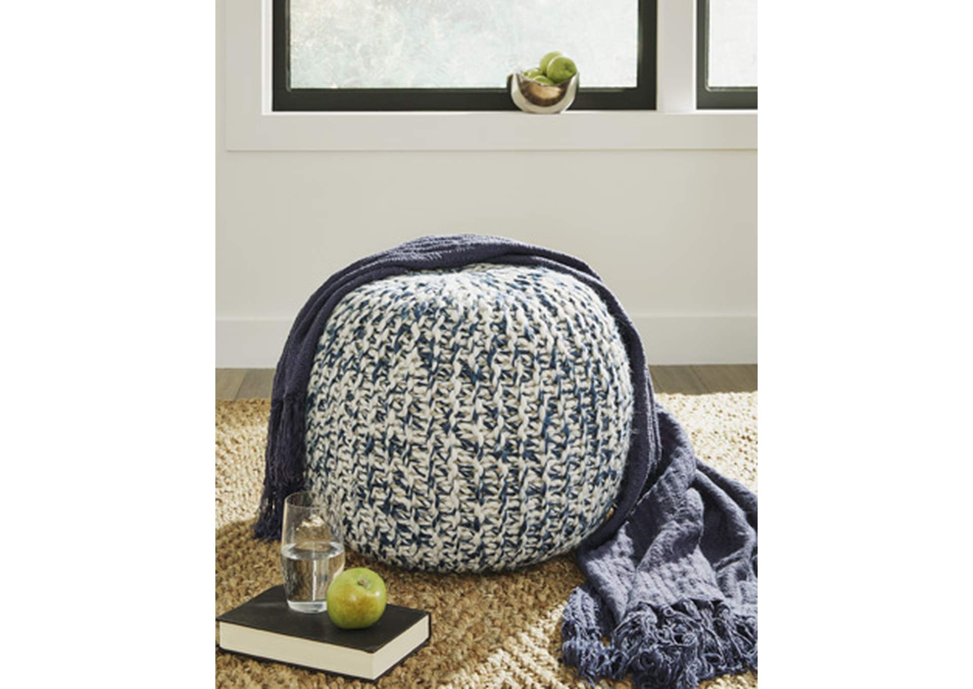 Latricia Pouf image 4