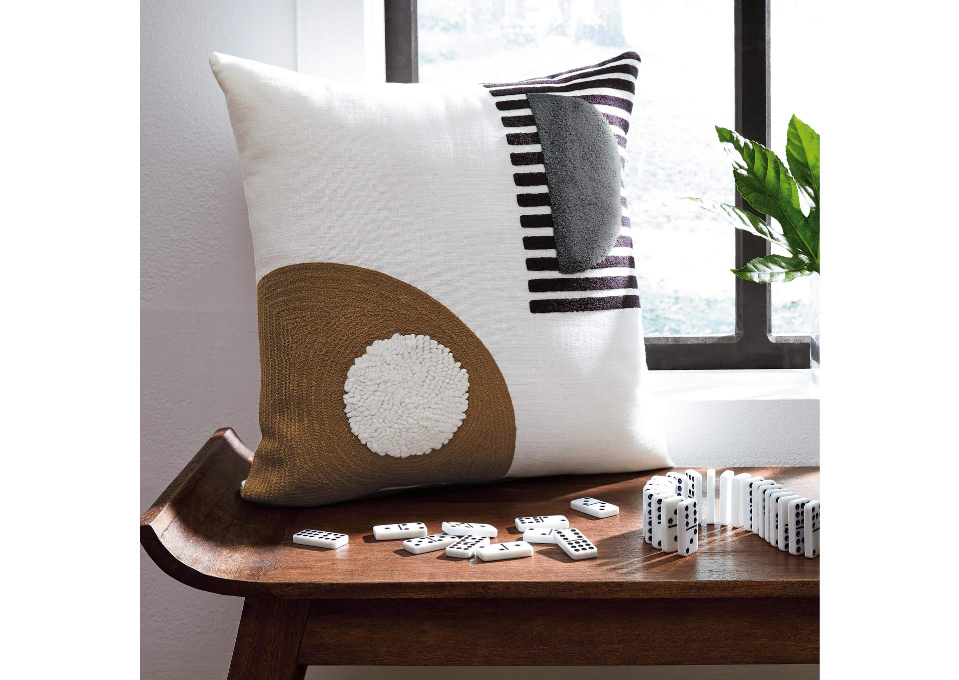 Longsum Pillow (Set of 4) image 4