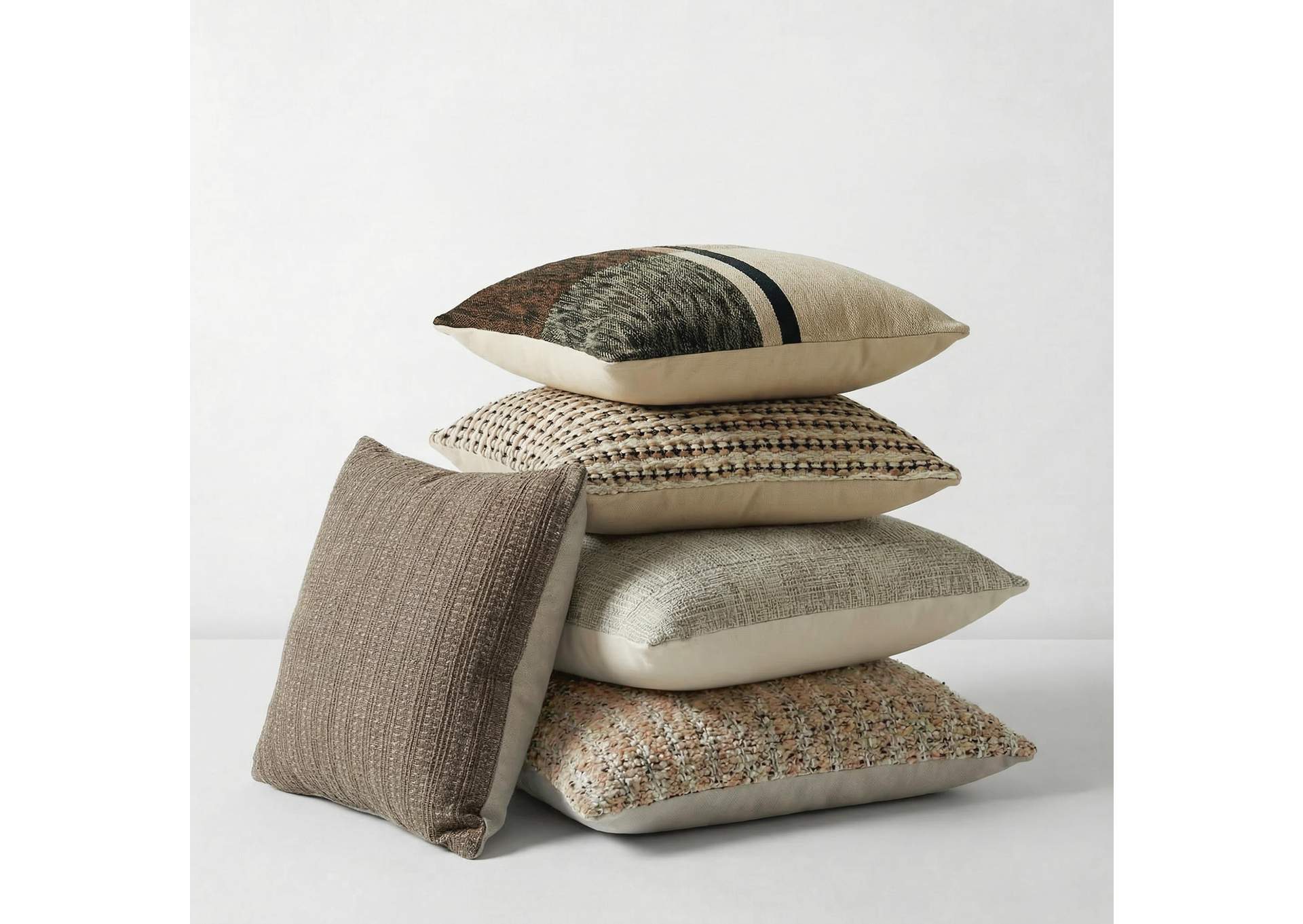 Nealington Pillow image 8